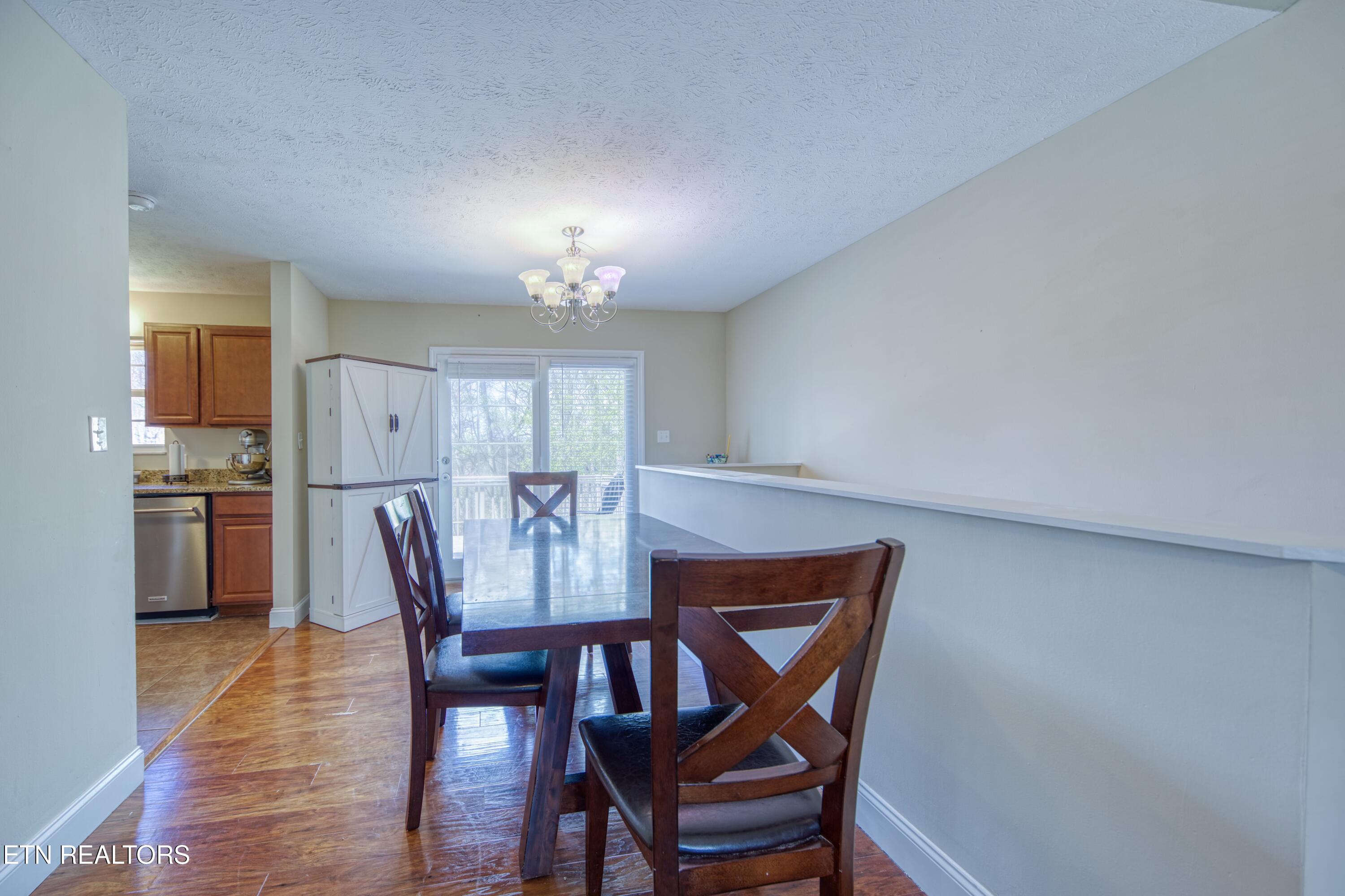 1532 N. Courtney Oak Lane Knoxville TN 37938