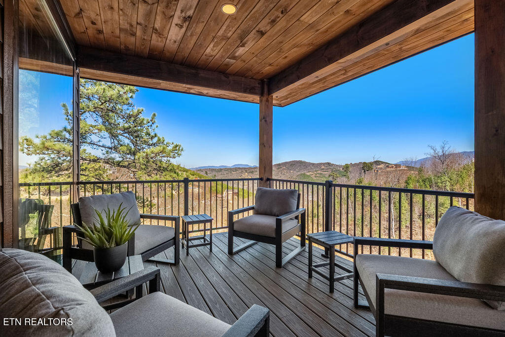545 Edgewood Drive Gatlinburg TN 37738