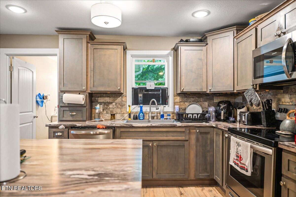 265 Grape Rough Road Oneida TN 37841