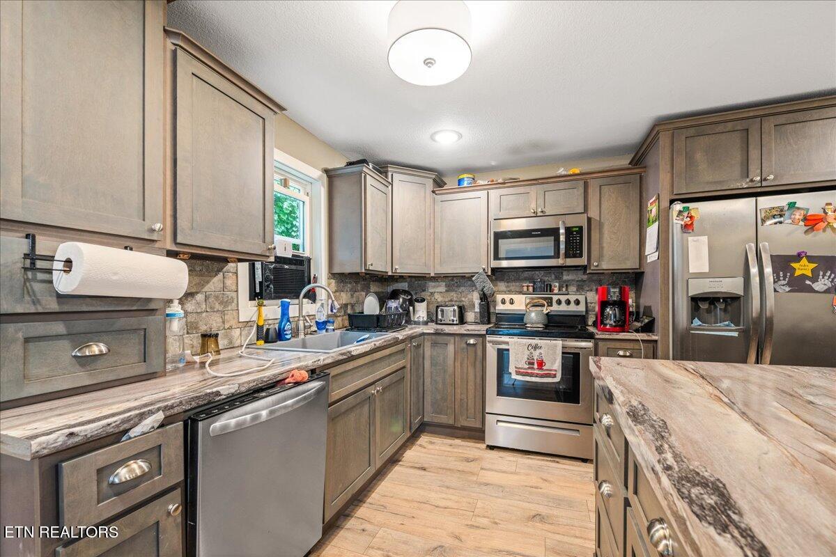 265 Grape Rough Road Oneida TN 37841