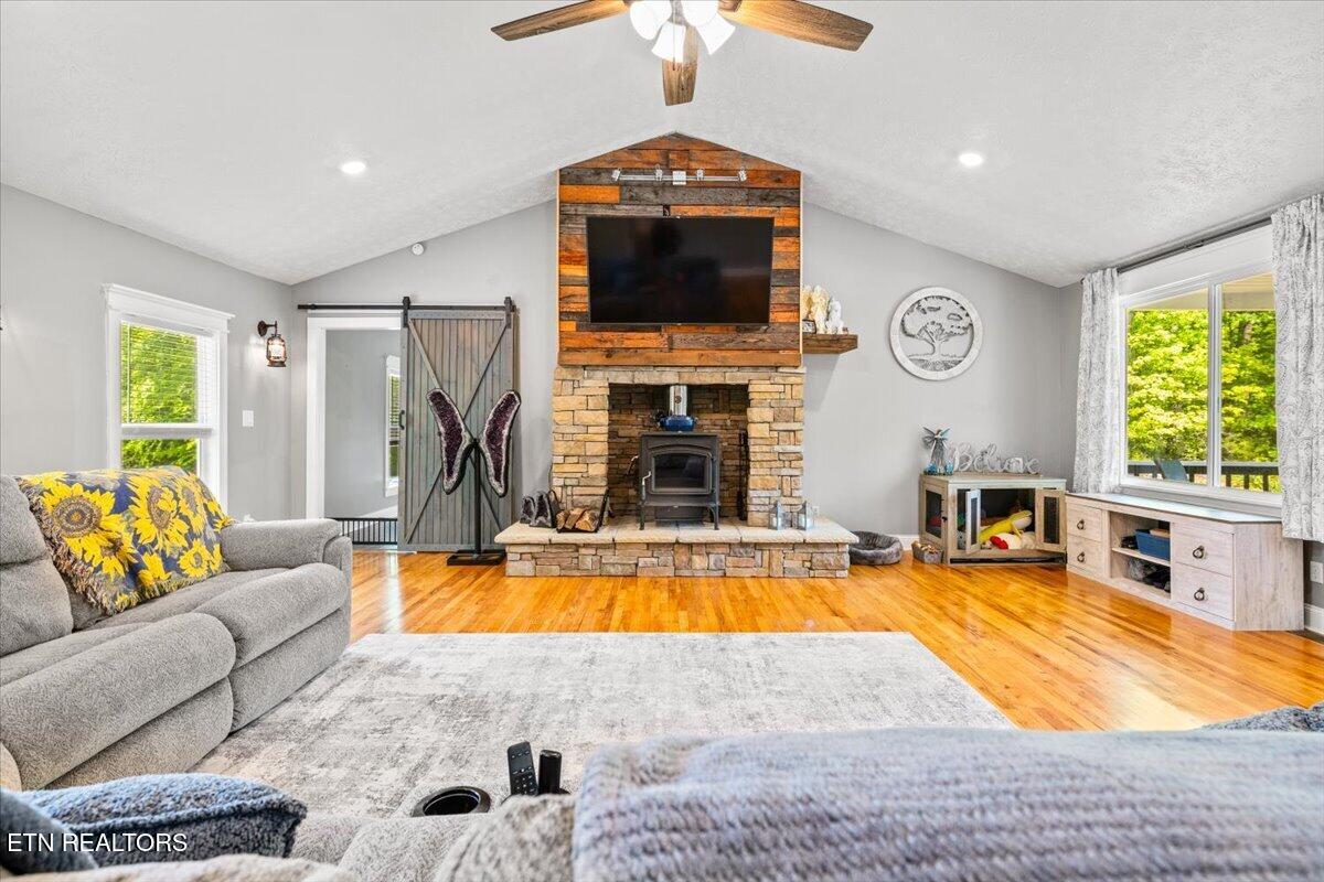 161 Mountain View Drive Rocky Top TN 37769