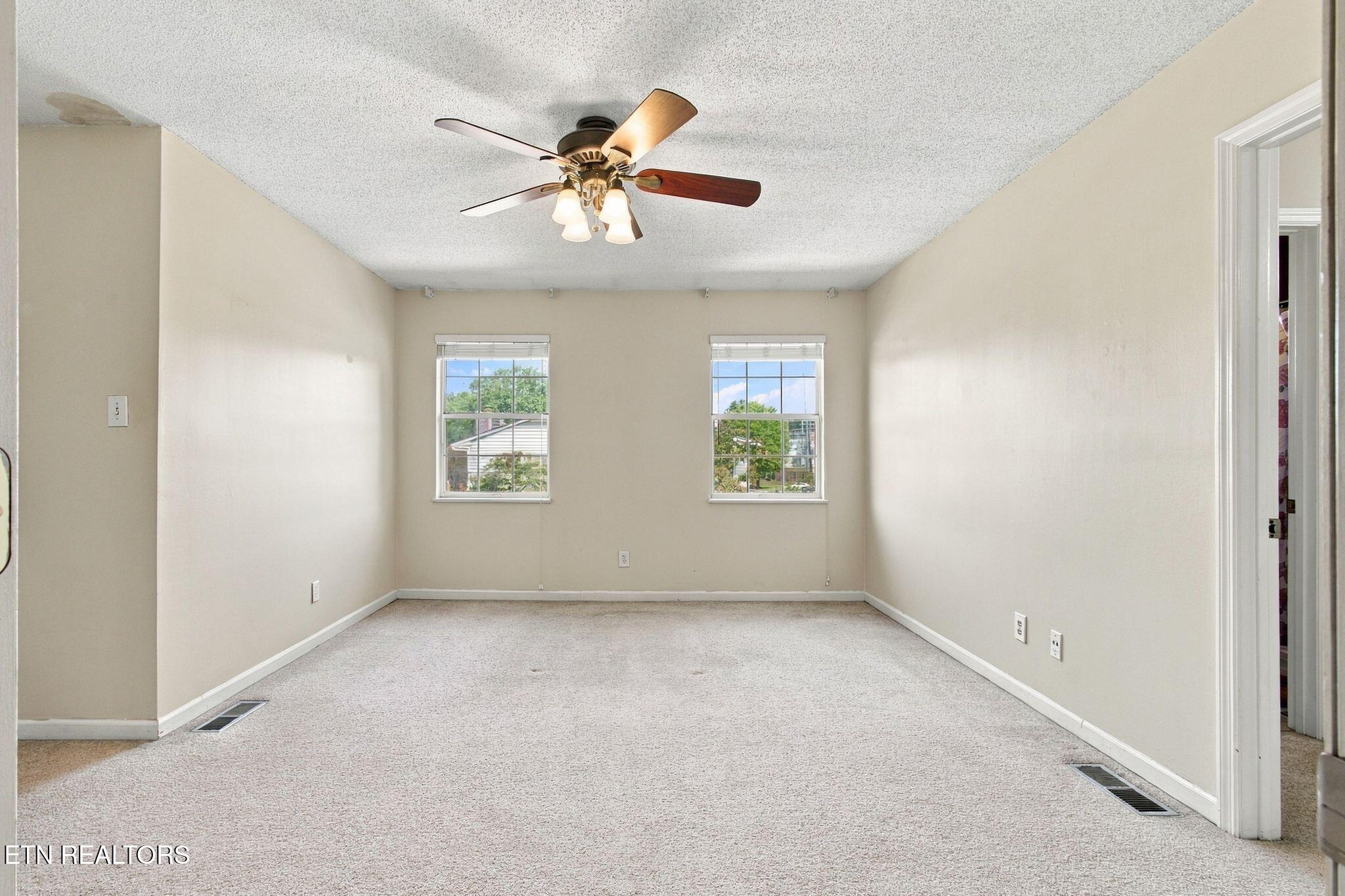 1319 Covington Drive Knoxville TN 37919