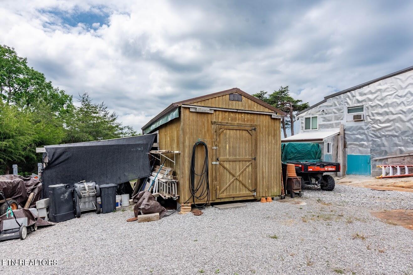 1407 Holloway Ridge Road Spring City TN 37381
