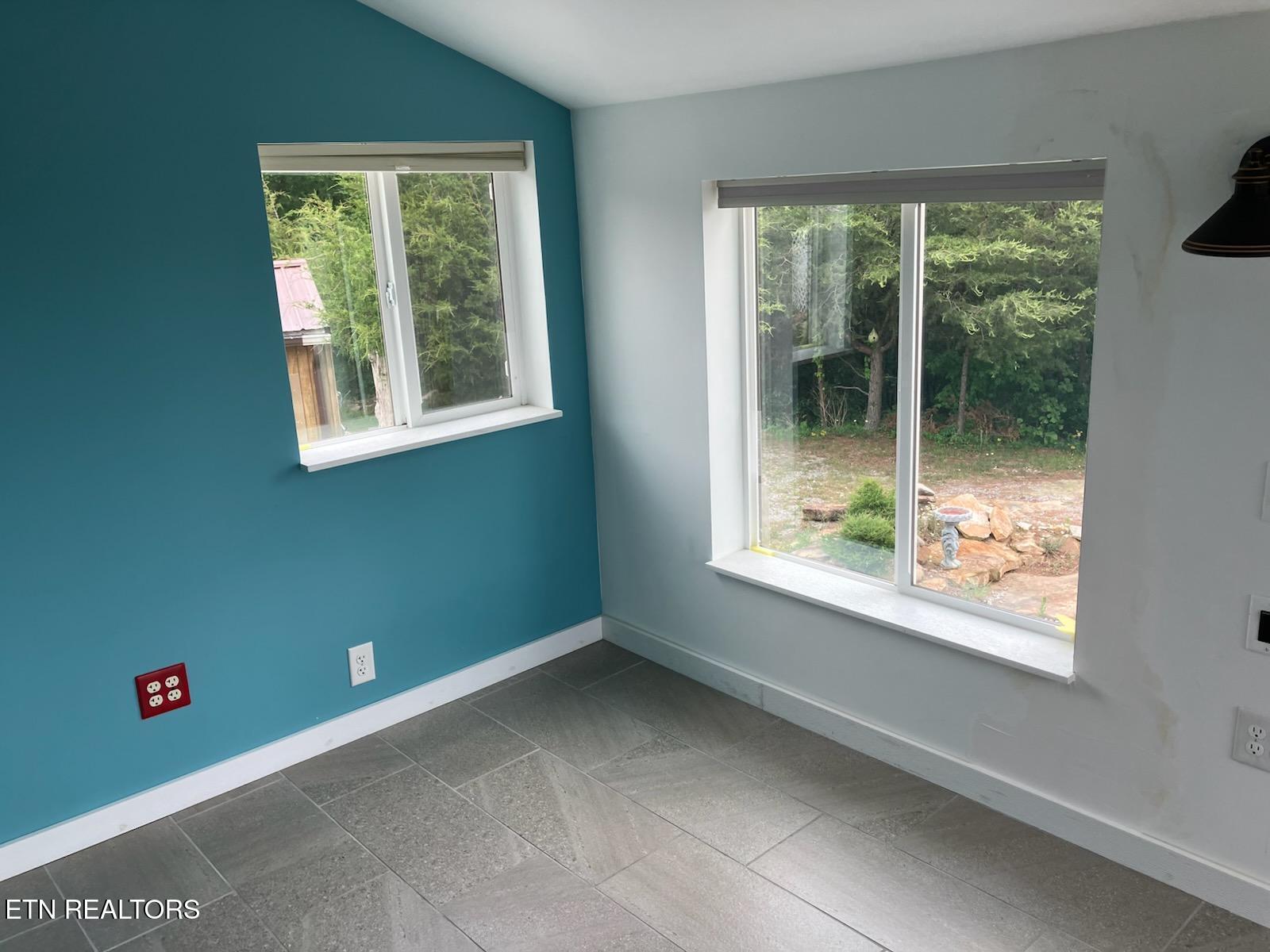 1407 Holloway Ridge Road Spring City TN 37381