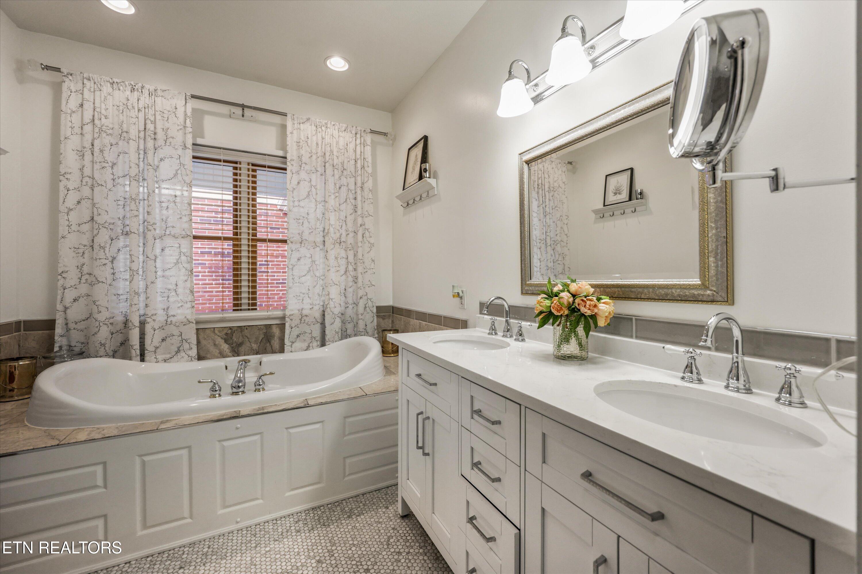 4151 Cave Springs Road Tazewell TN 37879