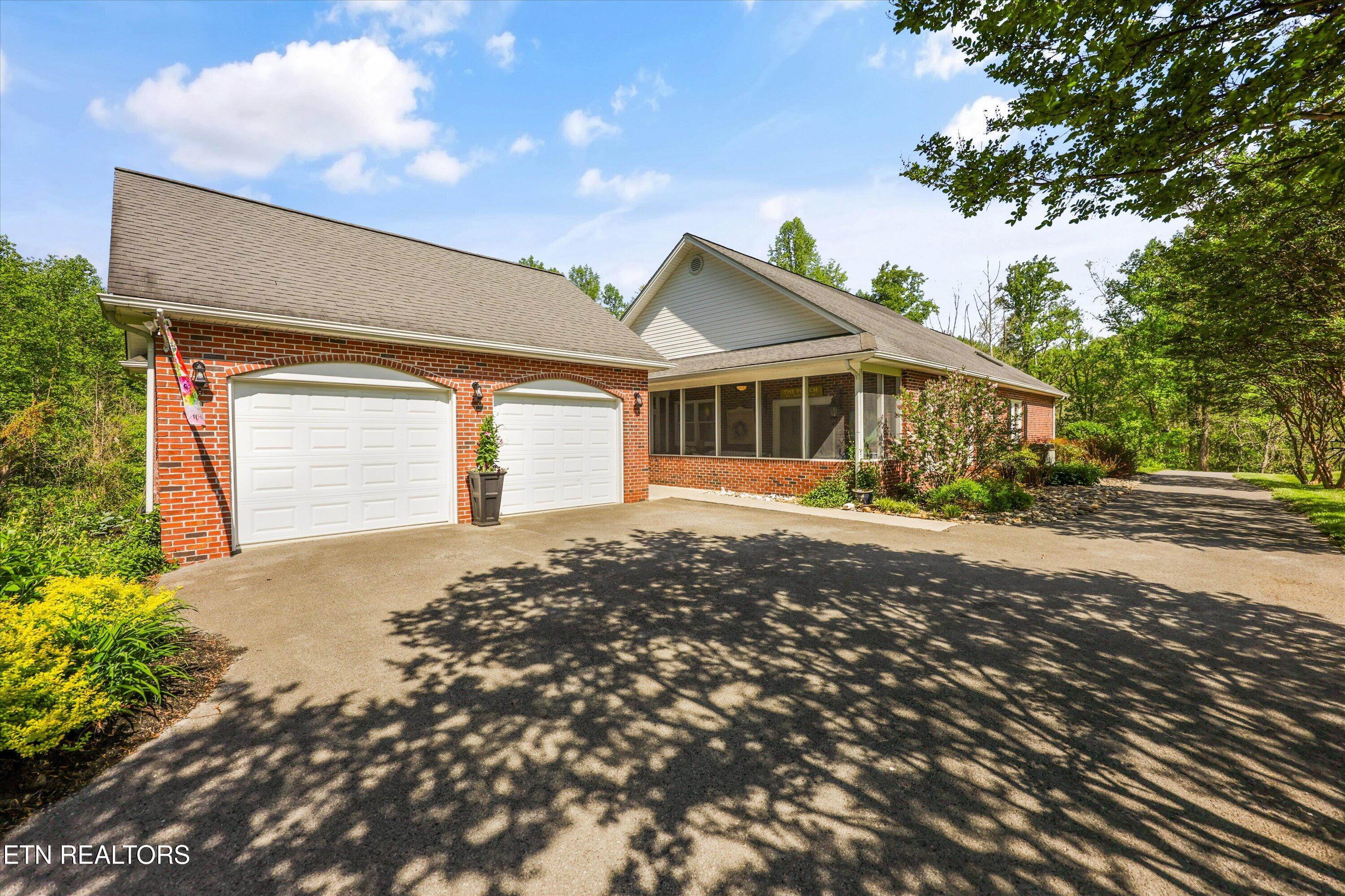 4151 Cave Springs Road Tazewell TN 37879