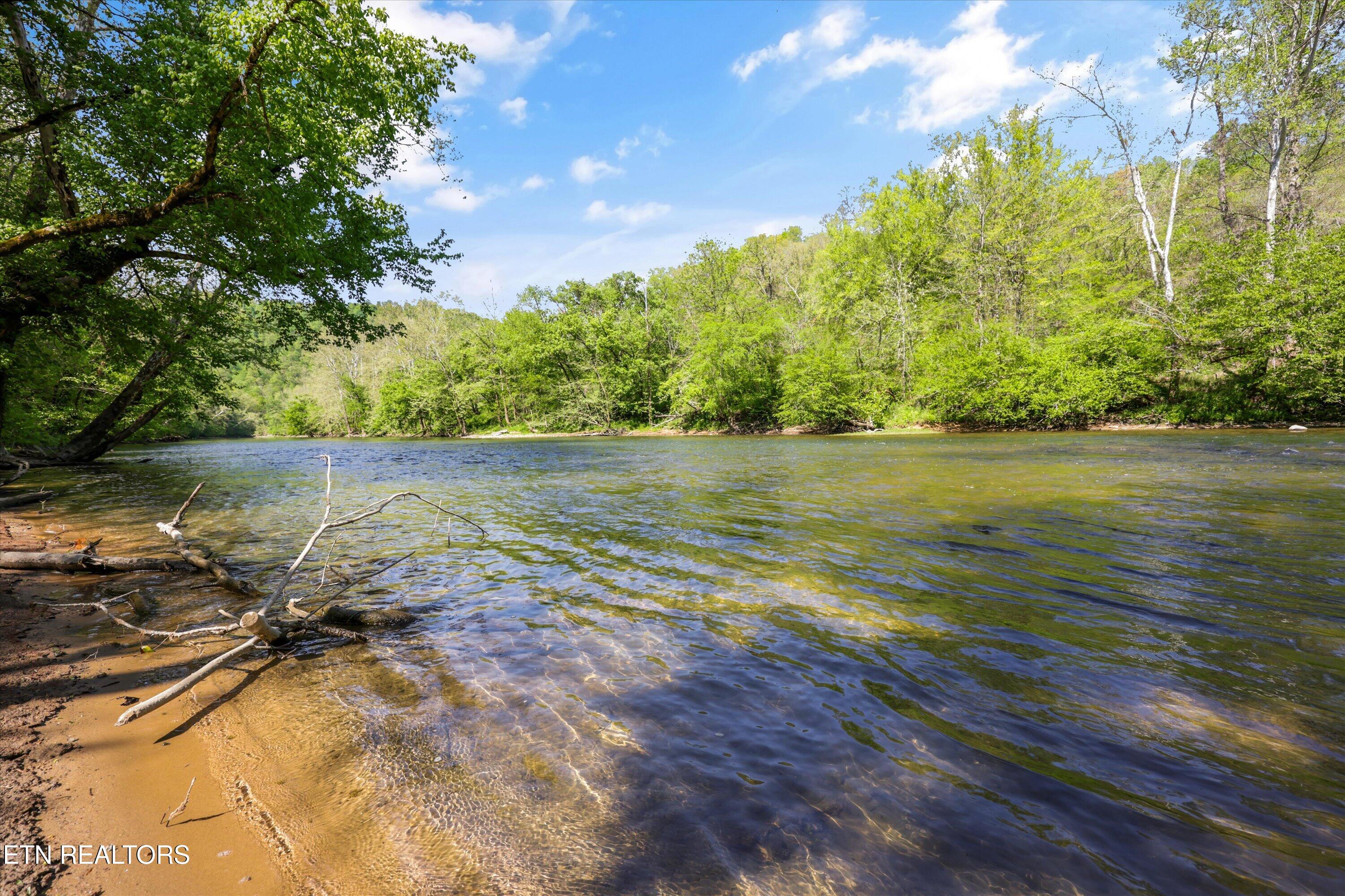 4151 Cave Springs Road Tazewell TN 37879
