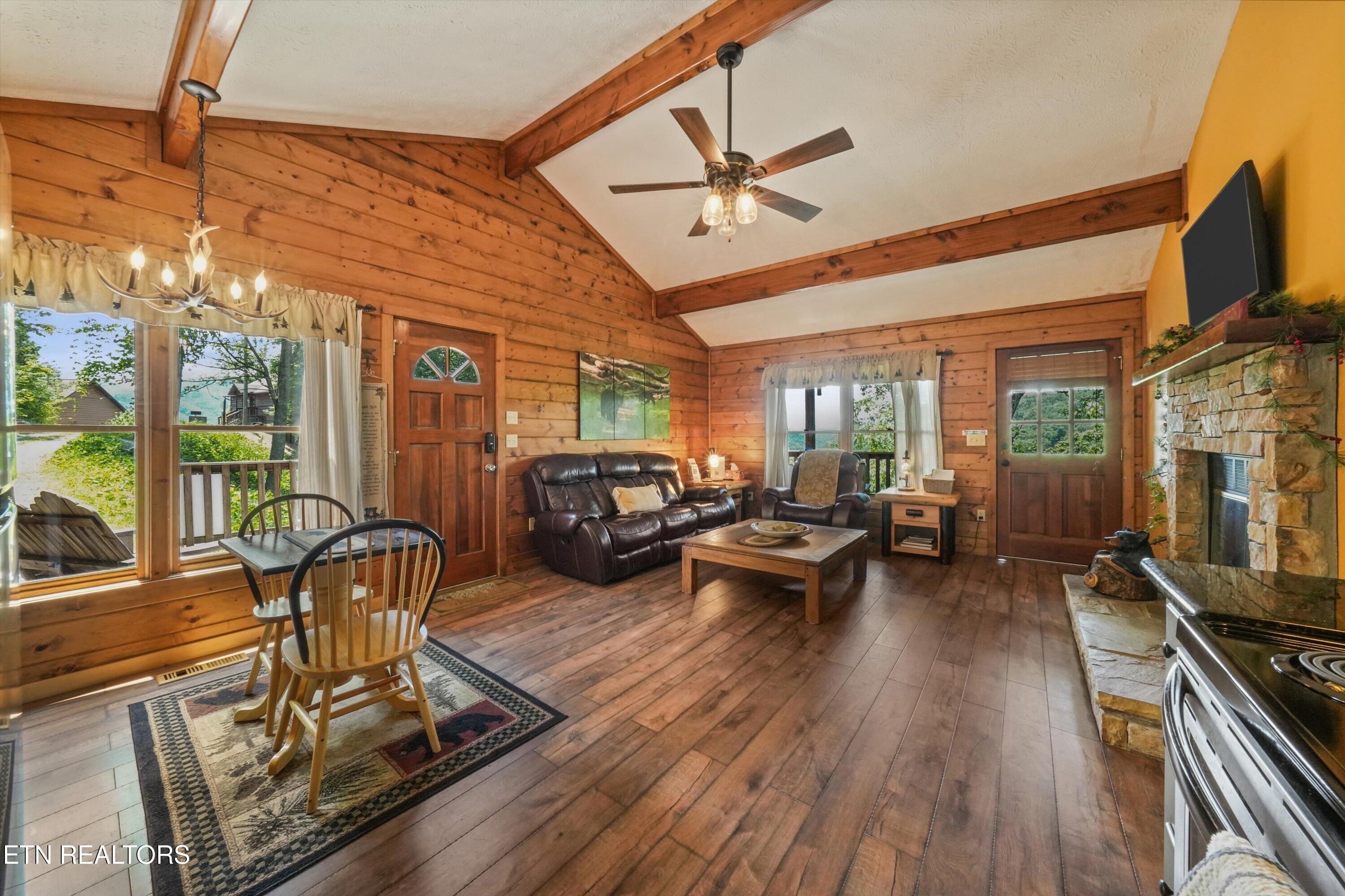 4403 New Pioneer Trail Pigeon Forge TN 37863