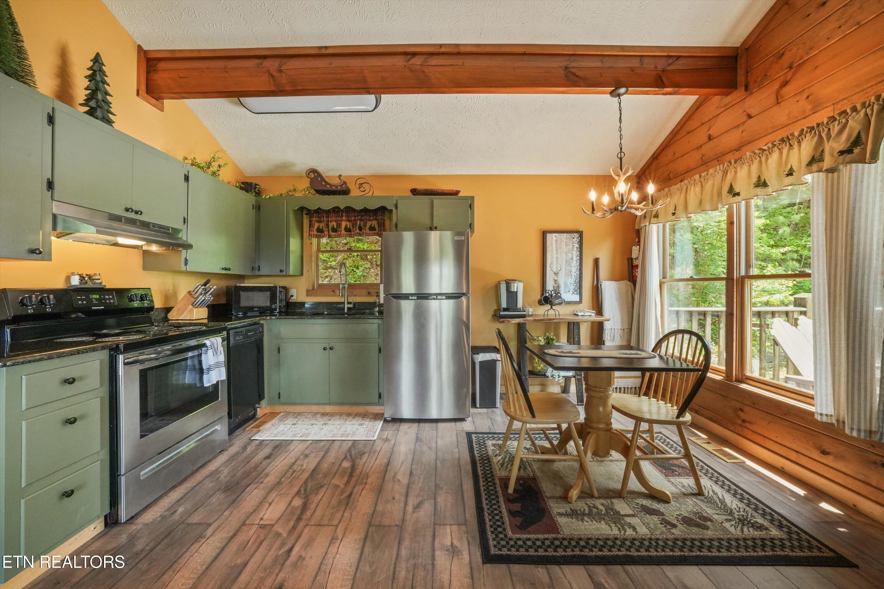 4403 New Pioneer Trail Pigeon Forge TN 37863
