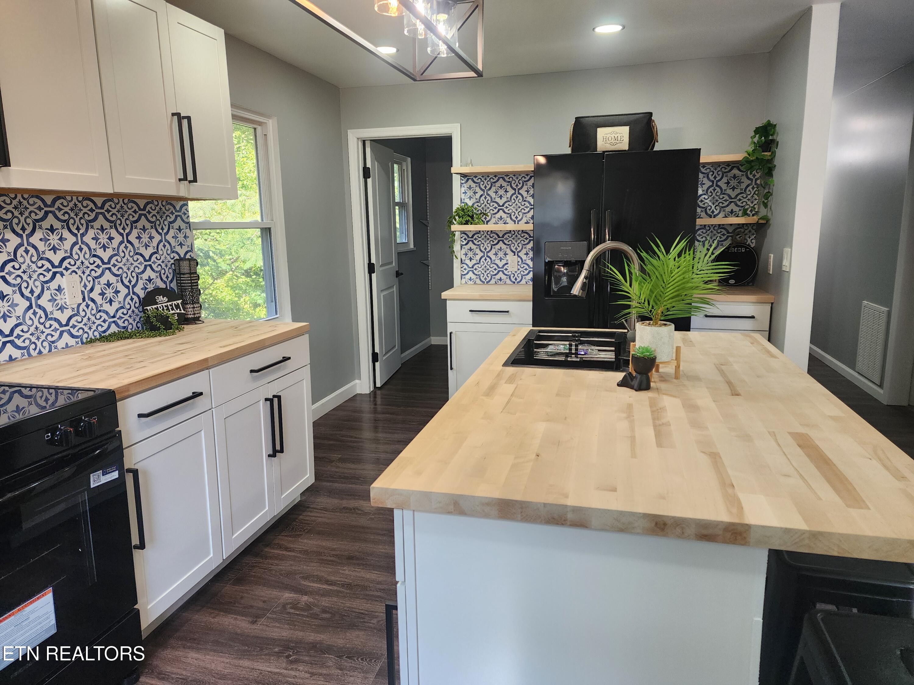 1305 Topside View Drive Maryville TN 37803