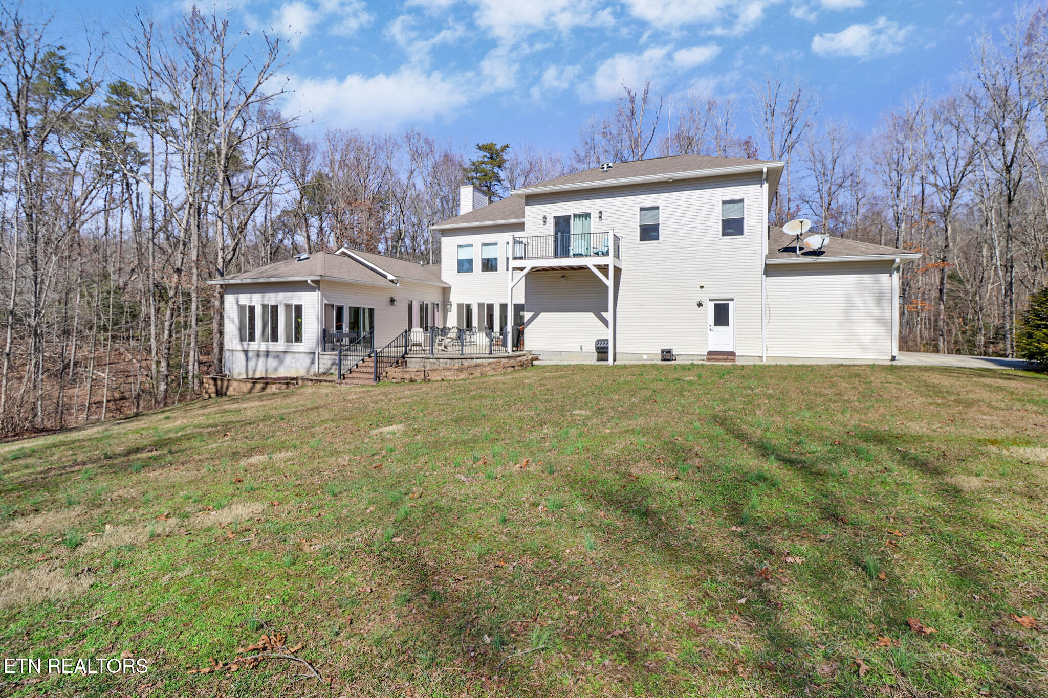 160 Willow Creek Lane Crossville TN 38571