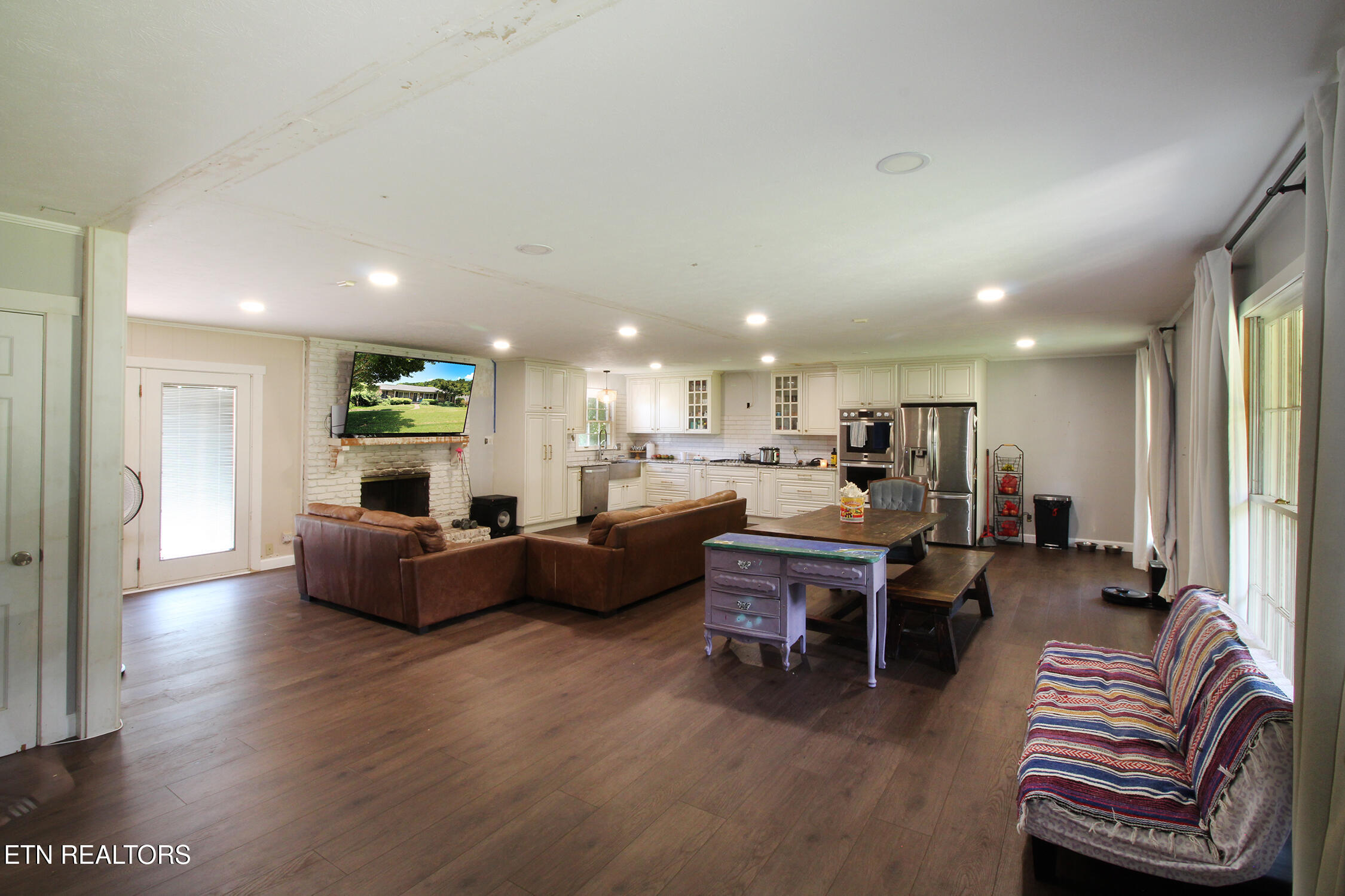 3718 Cherrylog Road Knoxville TN 37921
