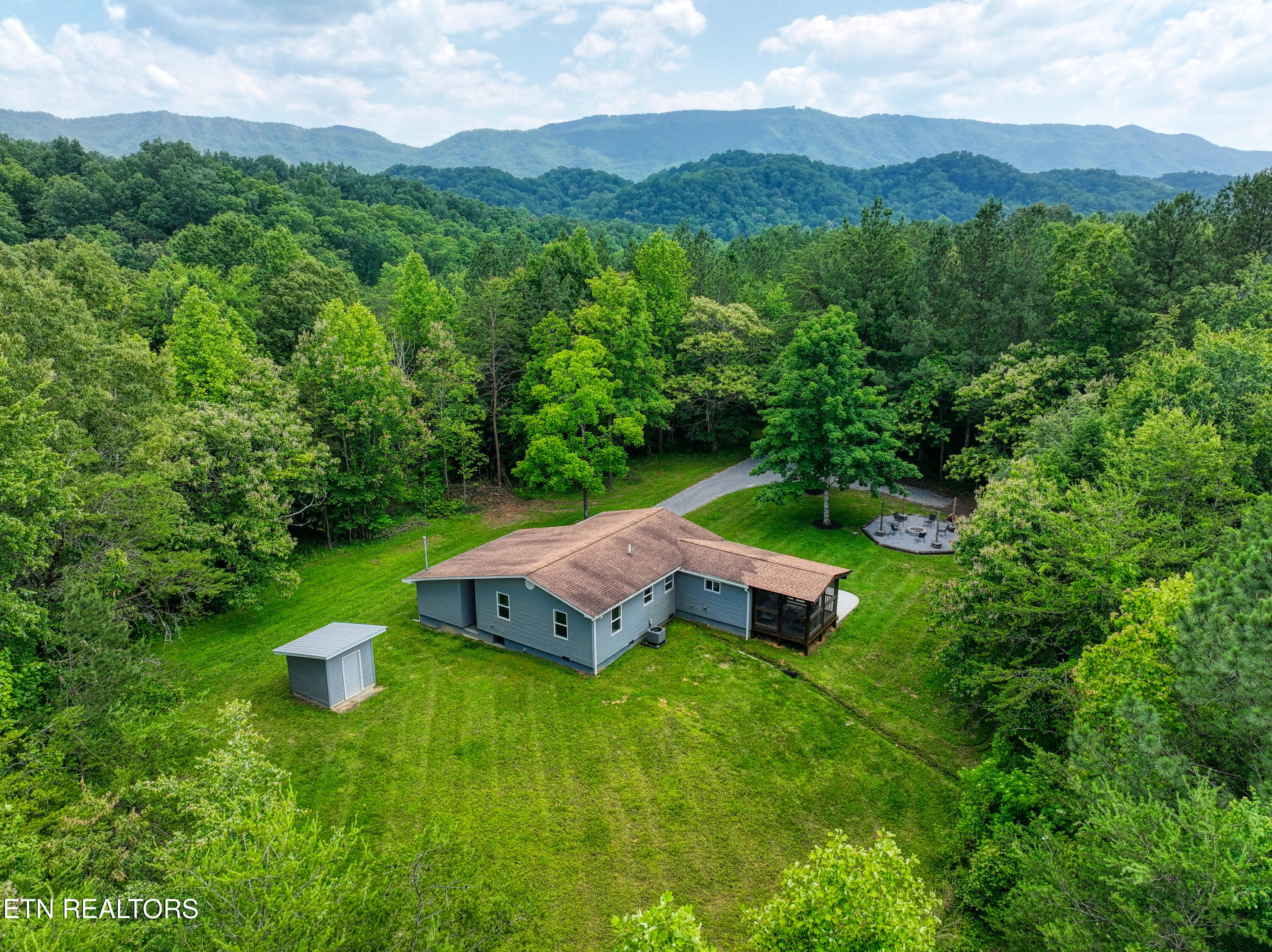 1214 Stanton Road Seymour TN 37865