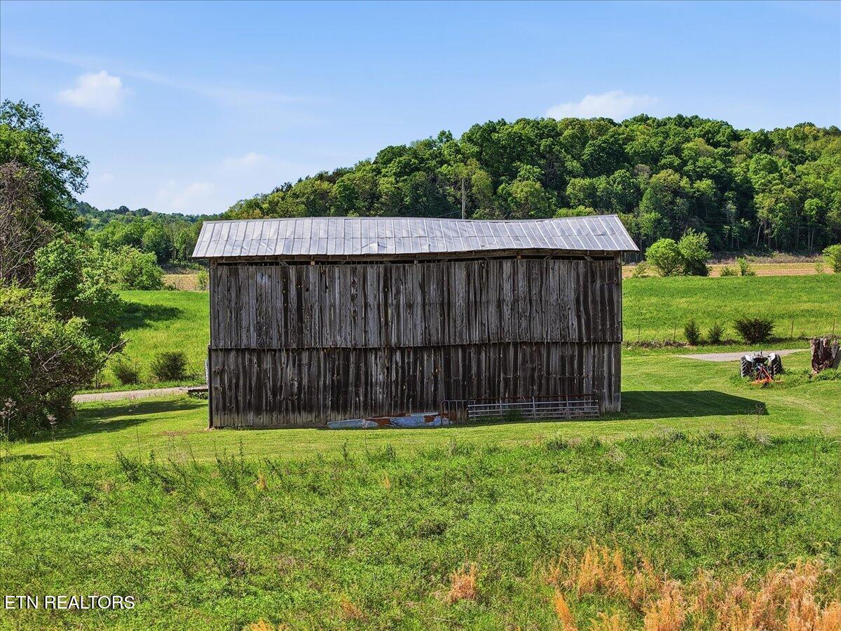 525 Matthews Lane Mosheim TN 37818
