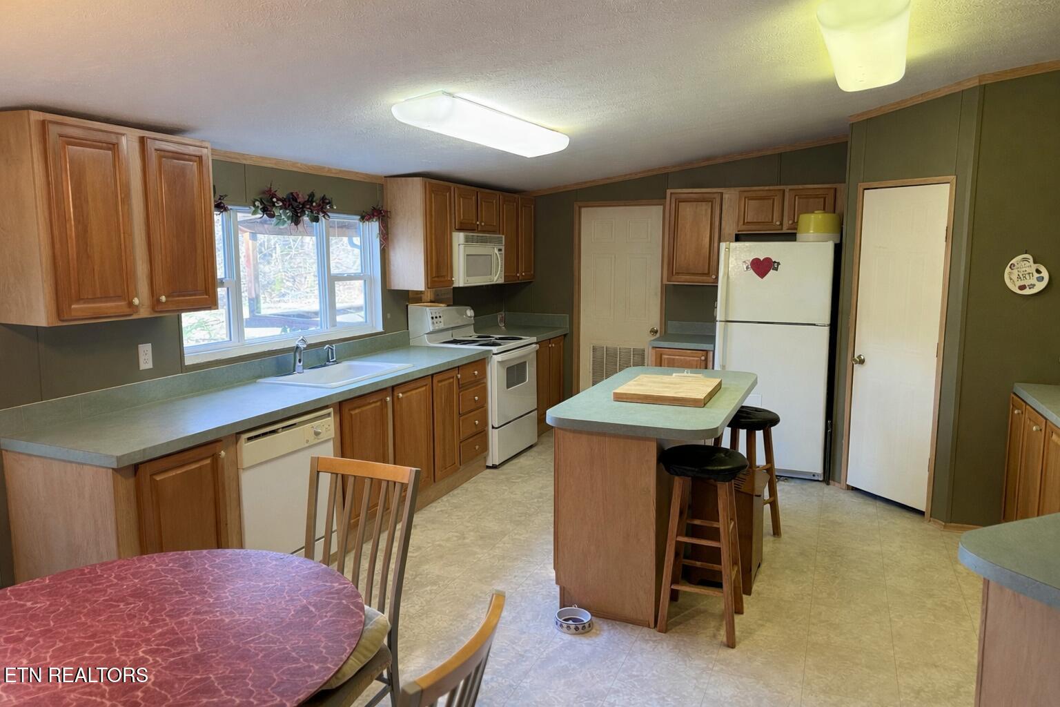 3570 Baker Springs Road White Pine TN 37890
