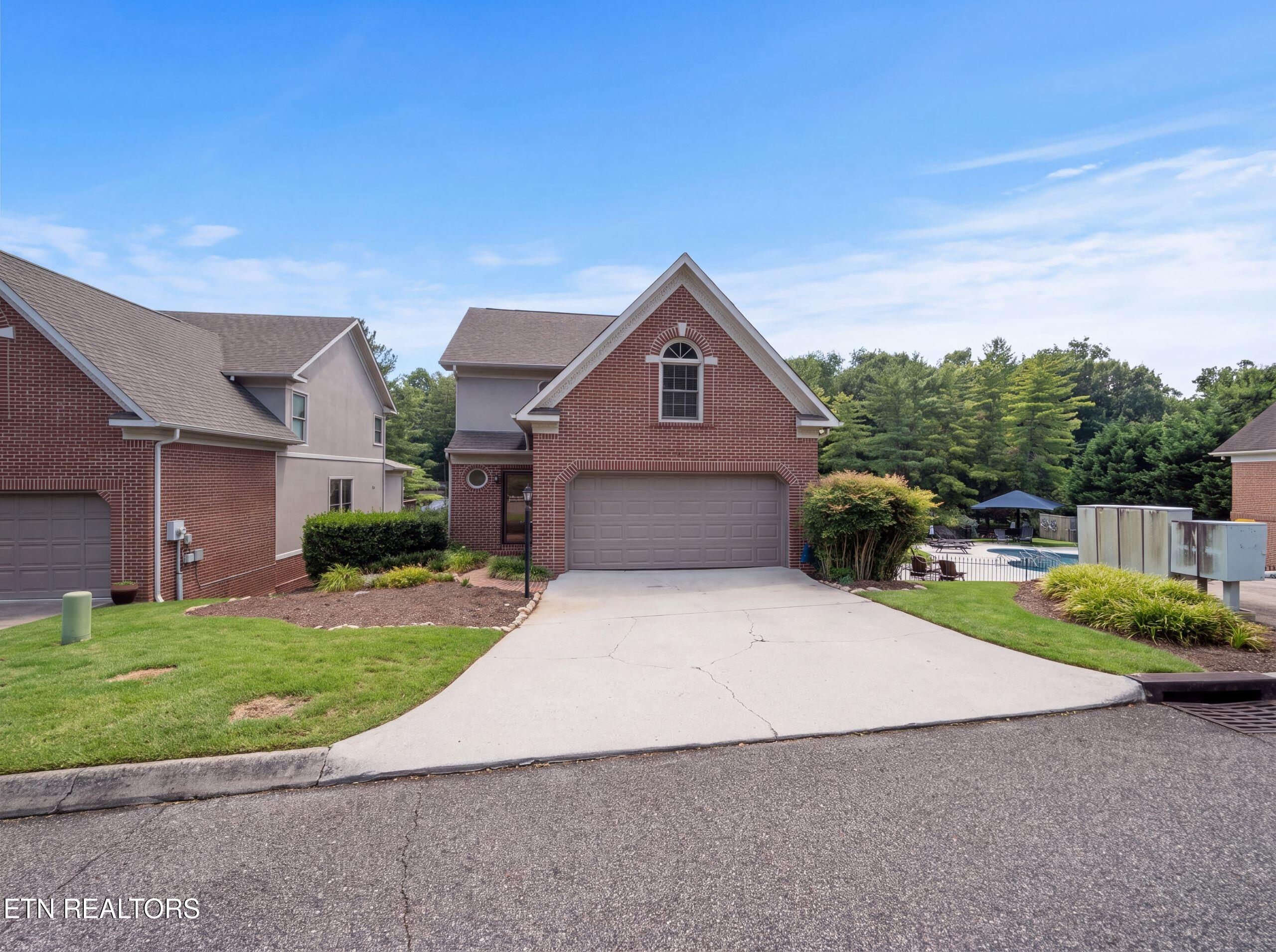 8542 Oxford Drive Knoxville TN 37922