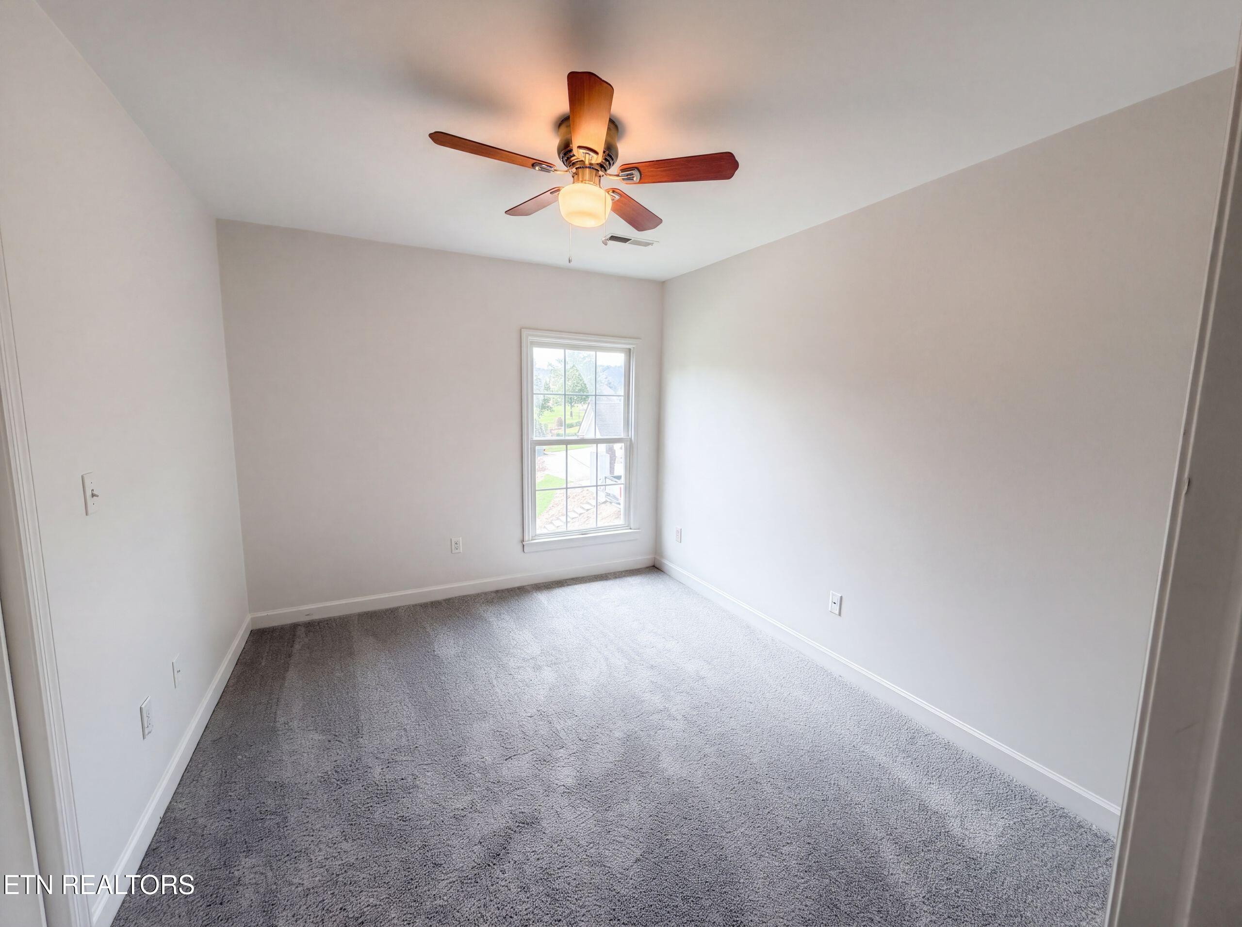 8542 Oxford Drive Knoxville TN 37922