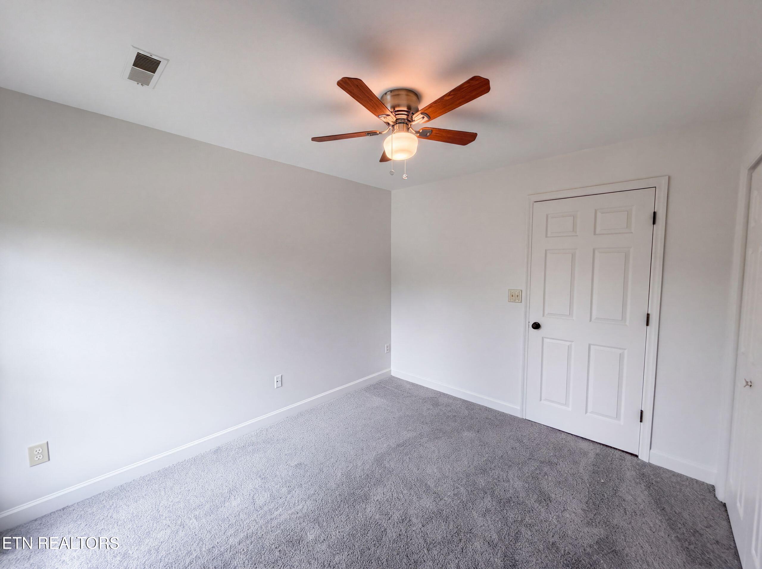 8542 Oxford Drive Knoxville TN 37922