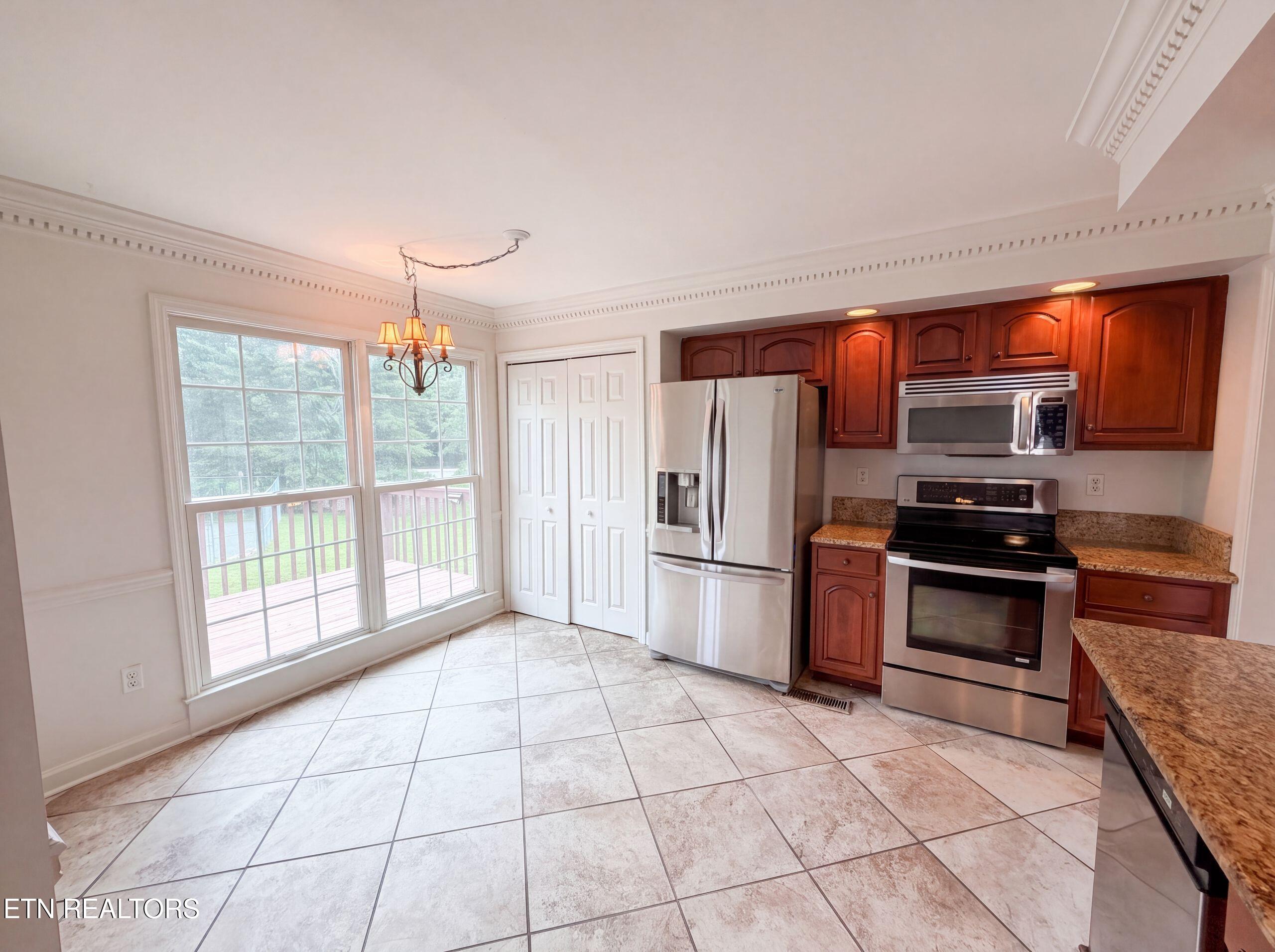 8542 Oxford Drive Knoxville TN 37922