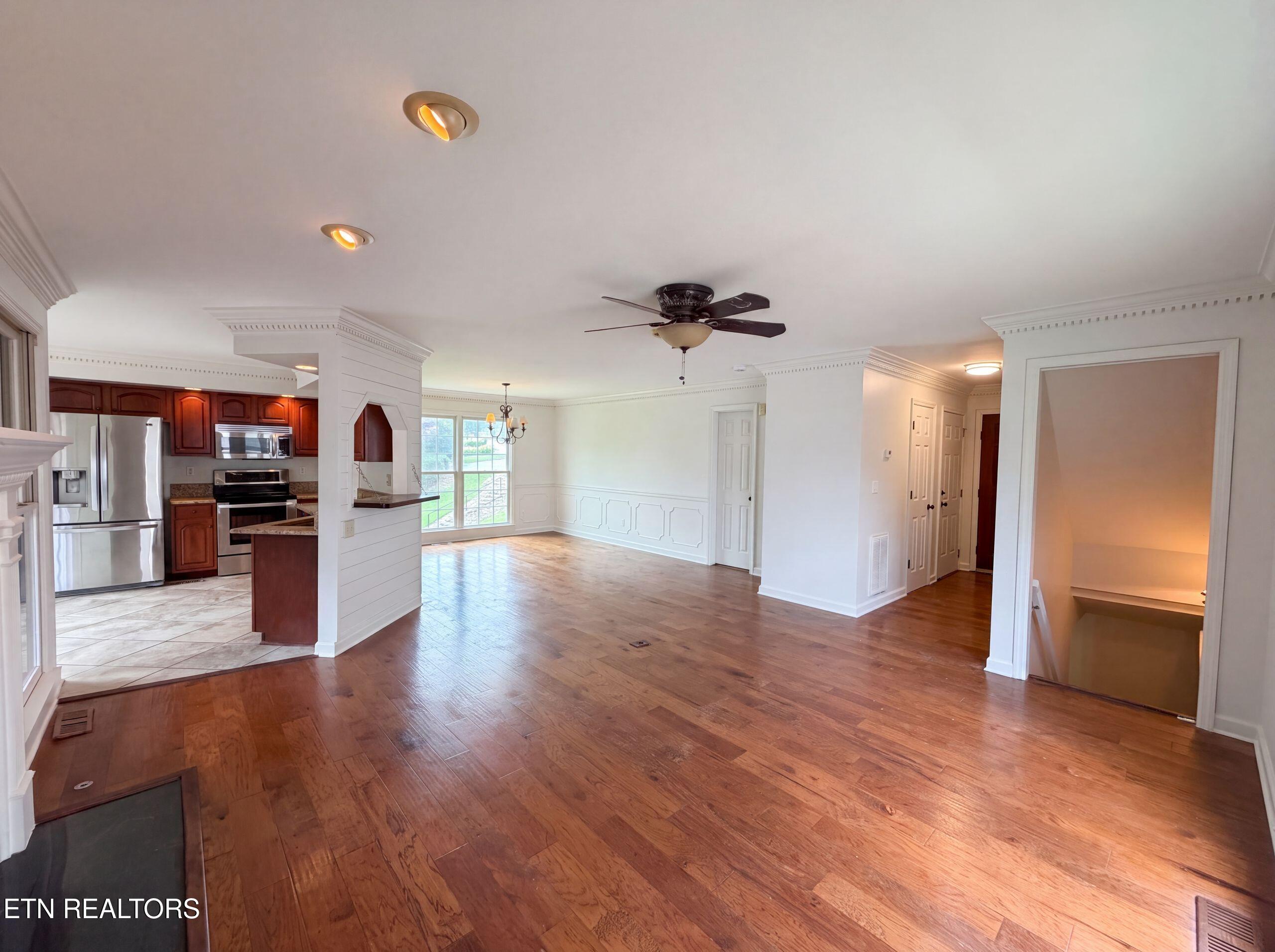 8542 Oxford Drive Knoxville TN 37922