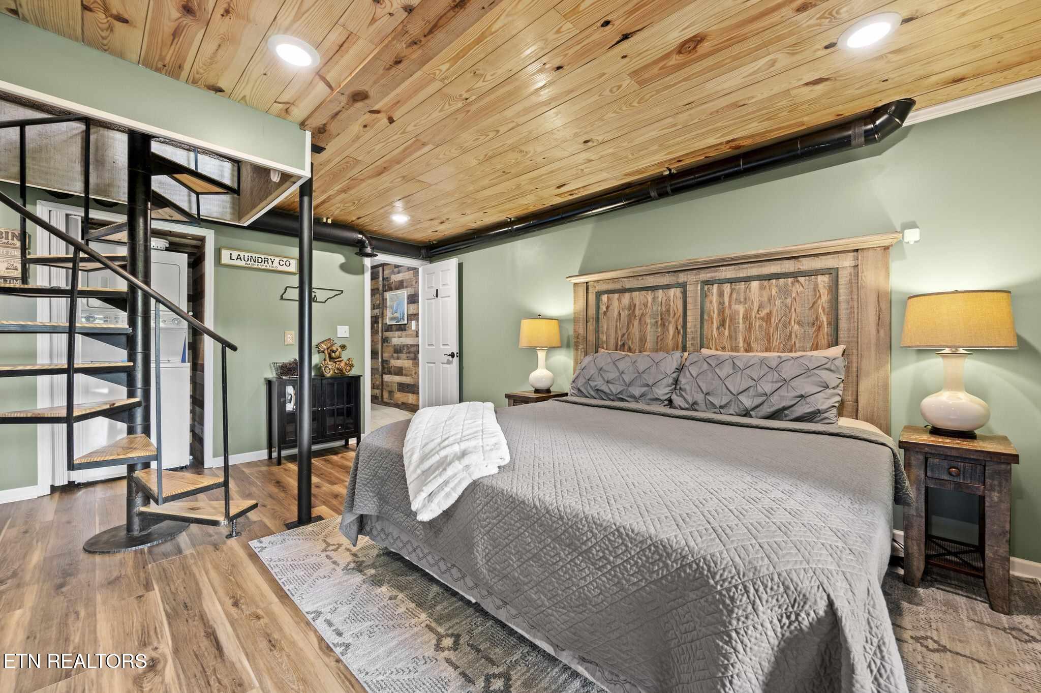 1020 Ski View Lane Sevierville TN 37876