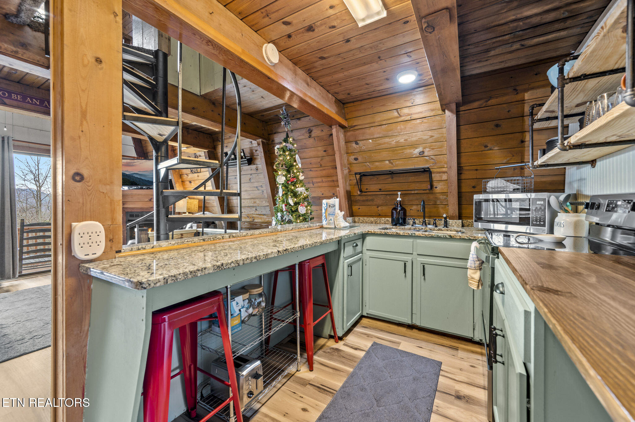 1020 Ski View Lane Sevierville TN 37876