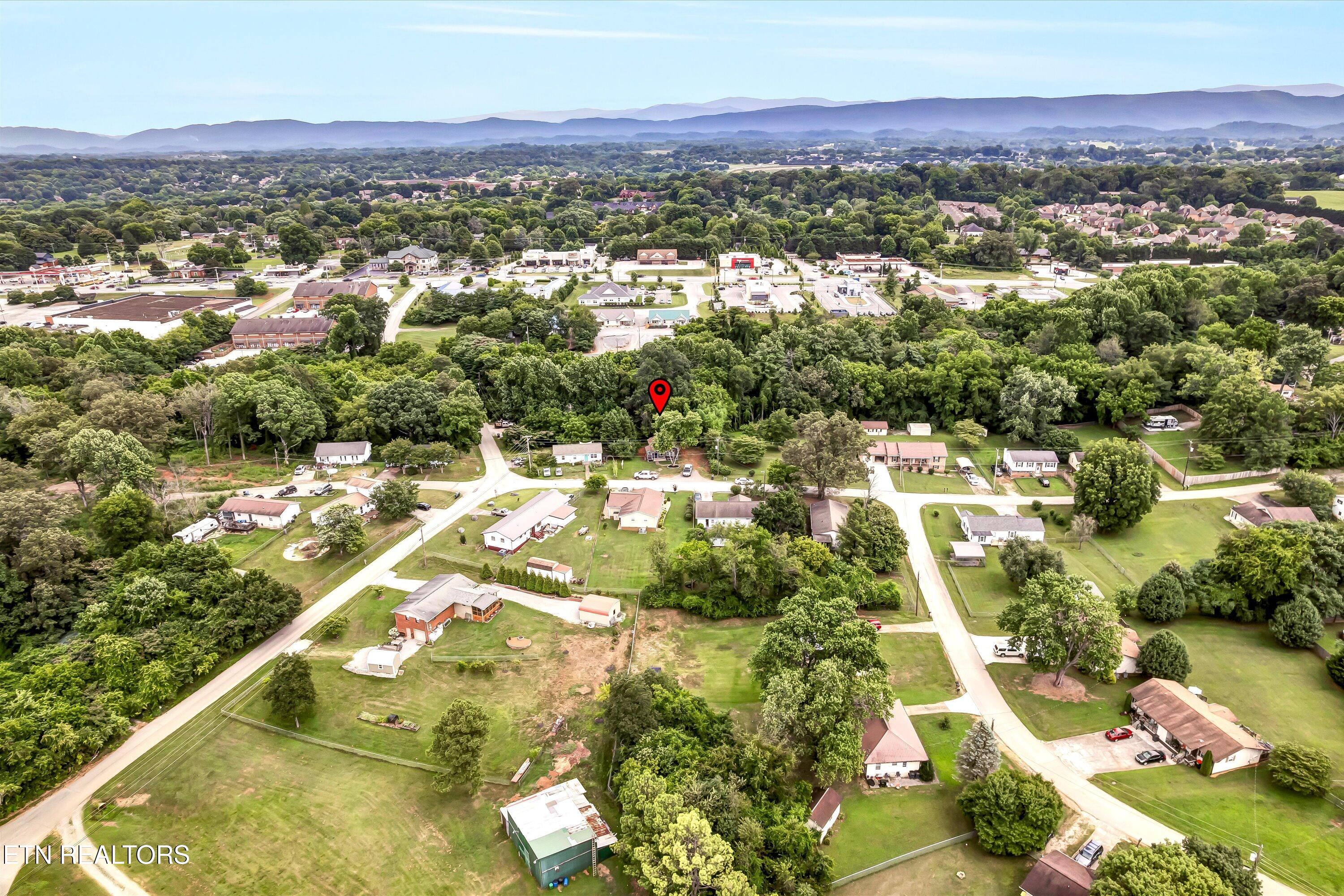 1904 Smokemont Drive Maryville TN 37801