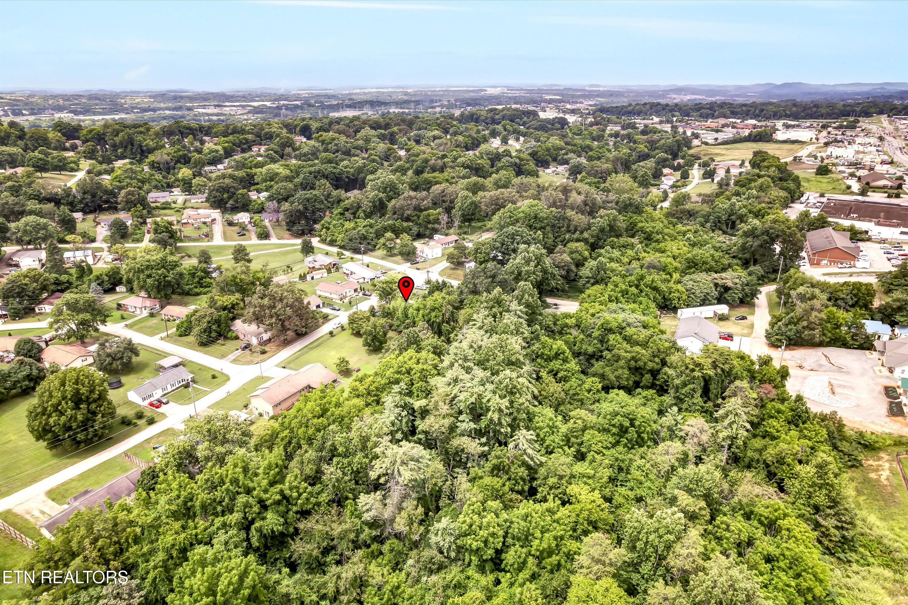 1904 Smokemont Drive Maryville TN 37801