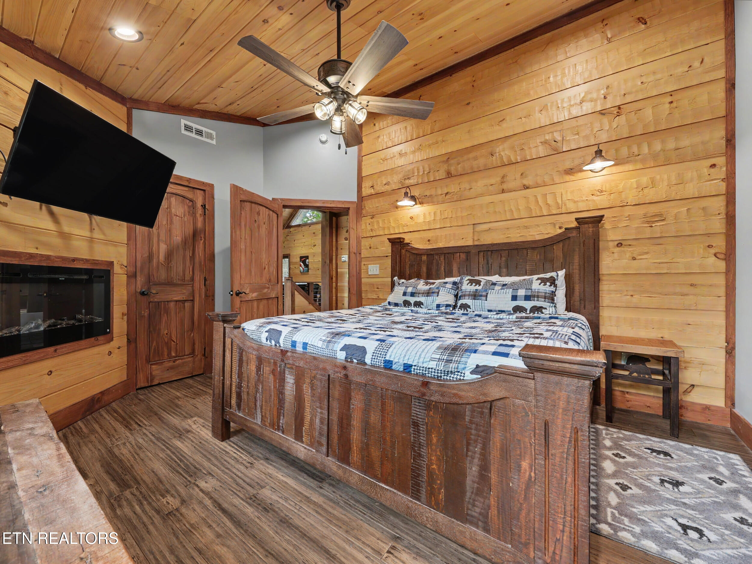 5230 Riversong Way Sevierville TN 37876