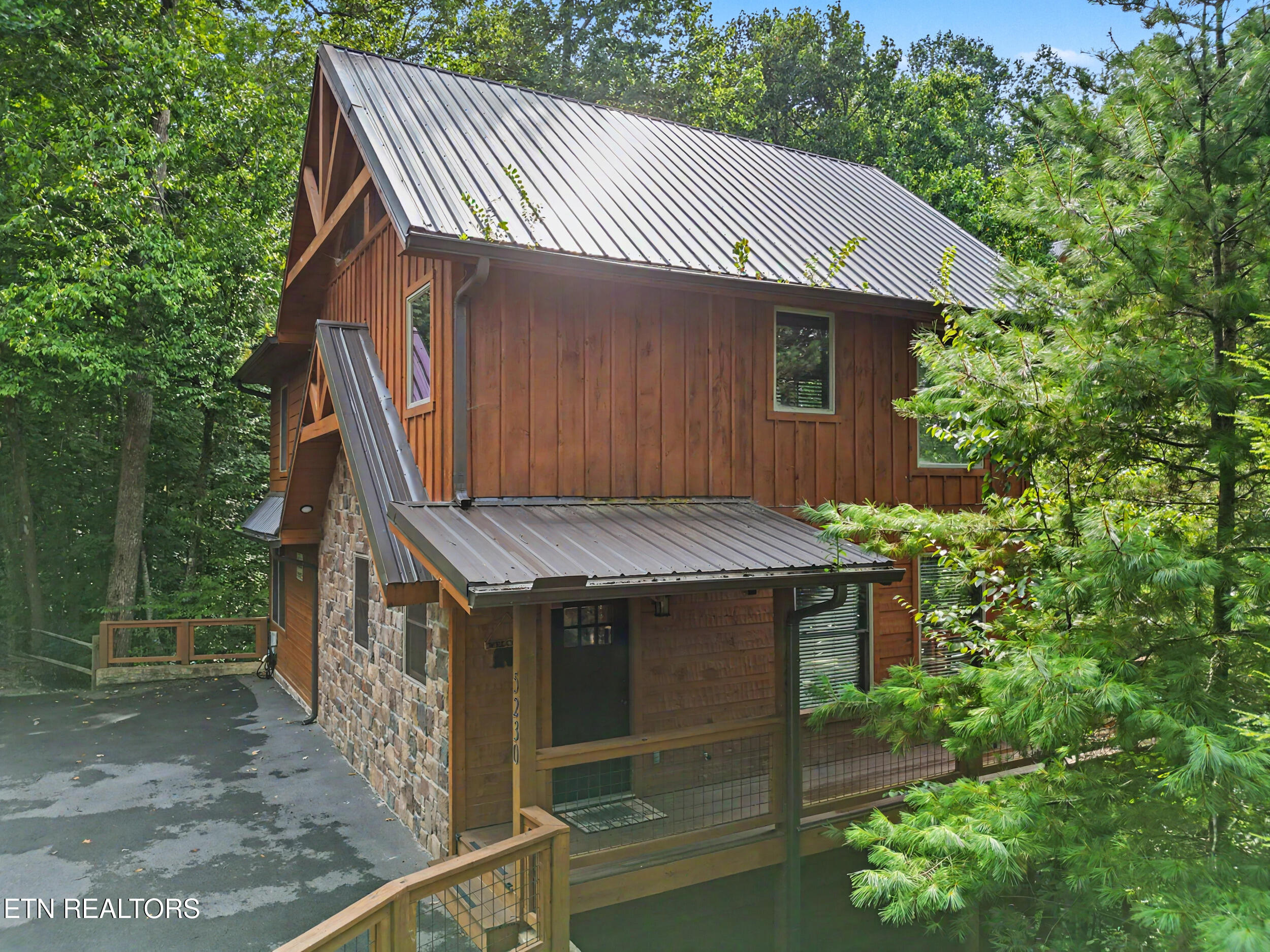 5230 Riversong Way Sevierville TN 37876