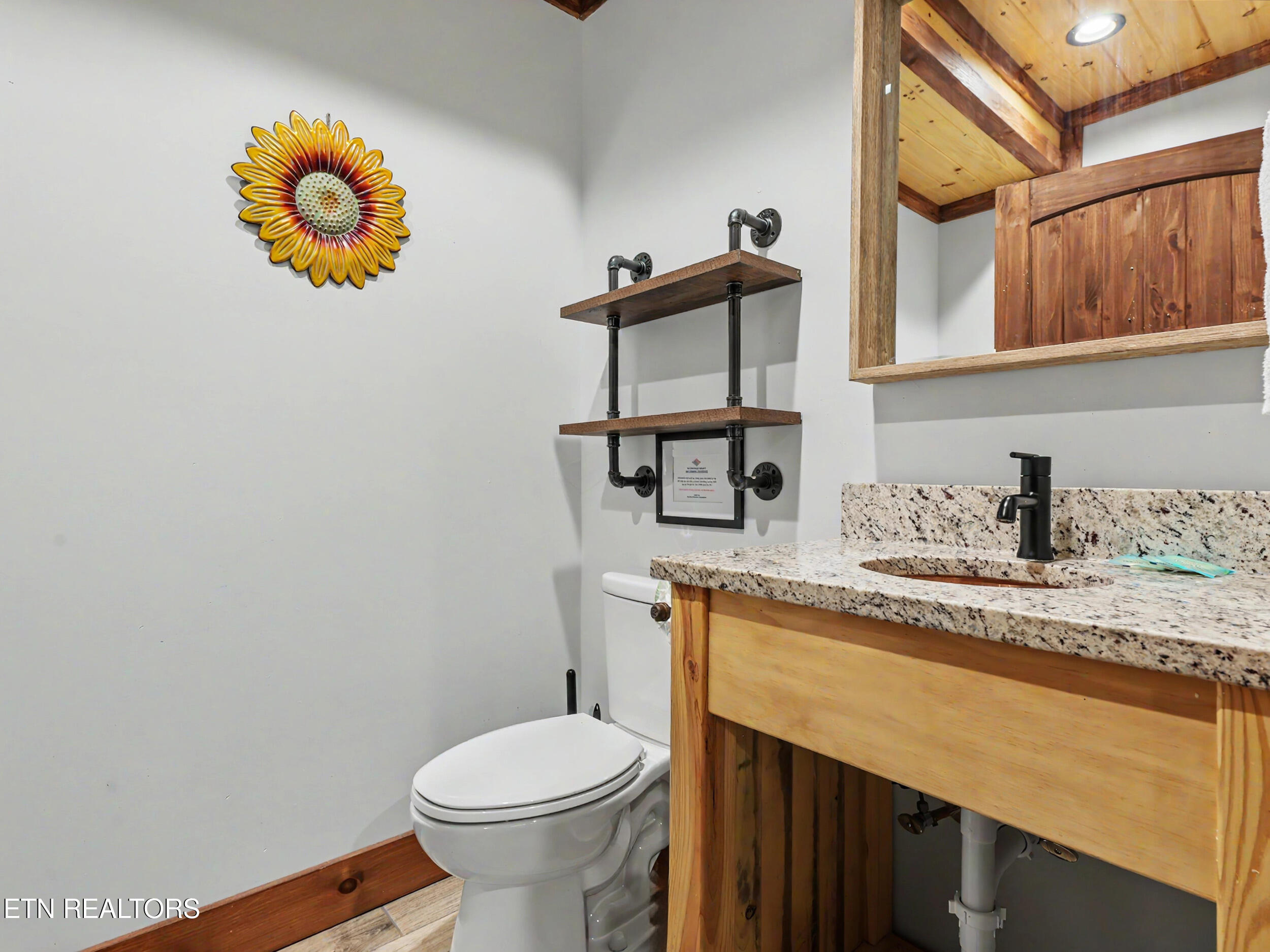 5230 Riversong Way Sevierville TN 37876