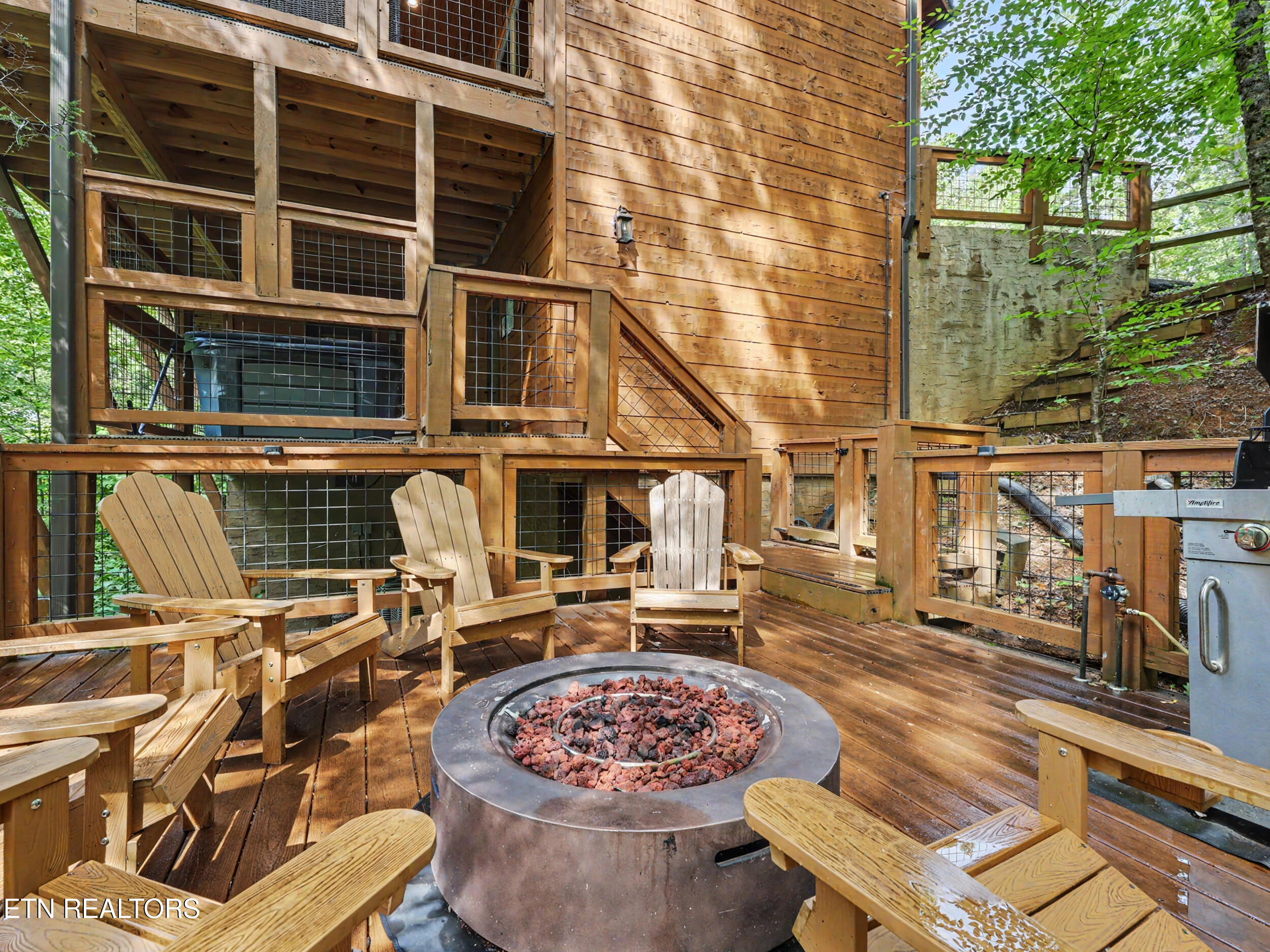 5230 Riversong Way Sevierville TN 37876