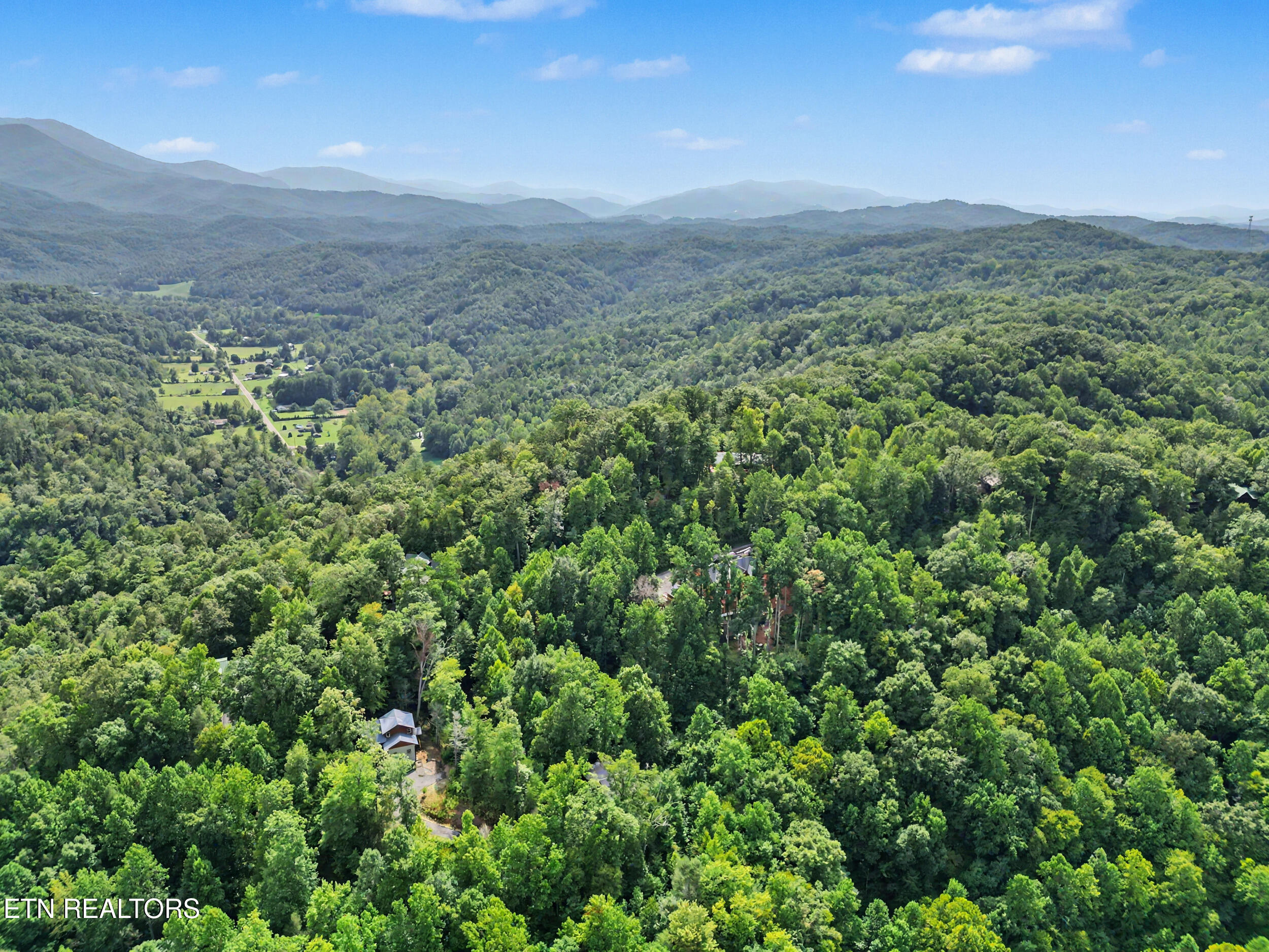 5230 Riversong Way Sevierville TN 37876