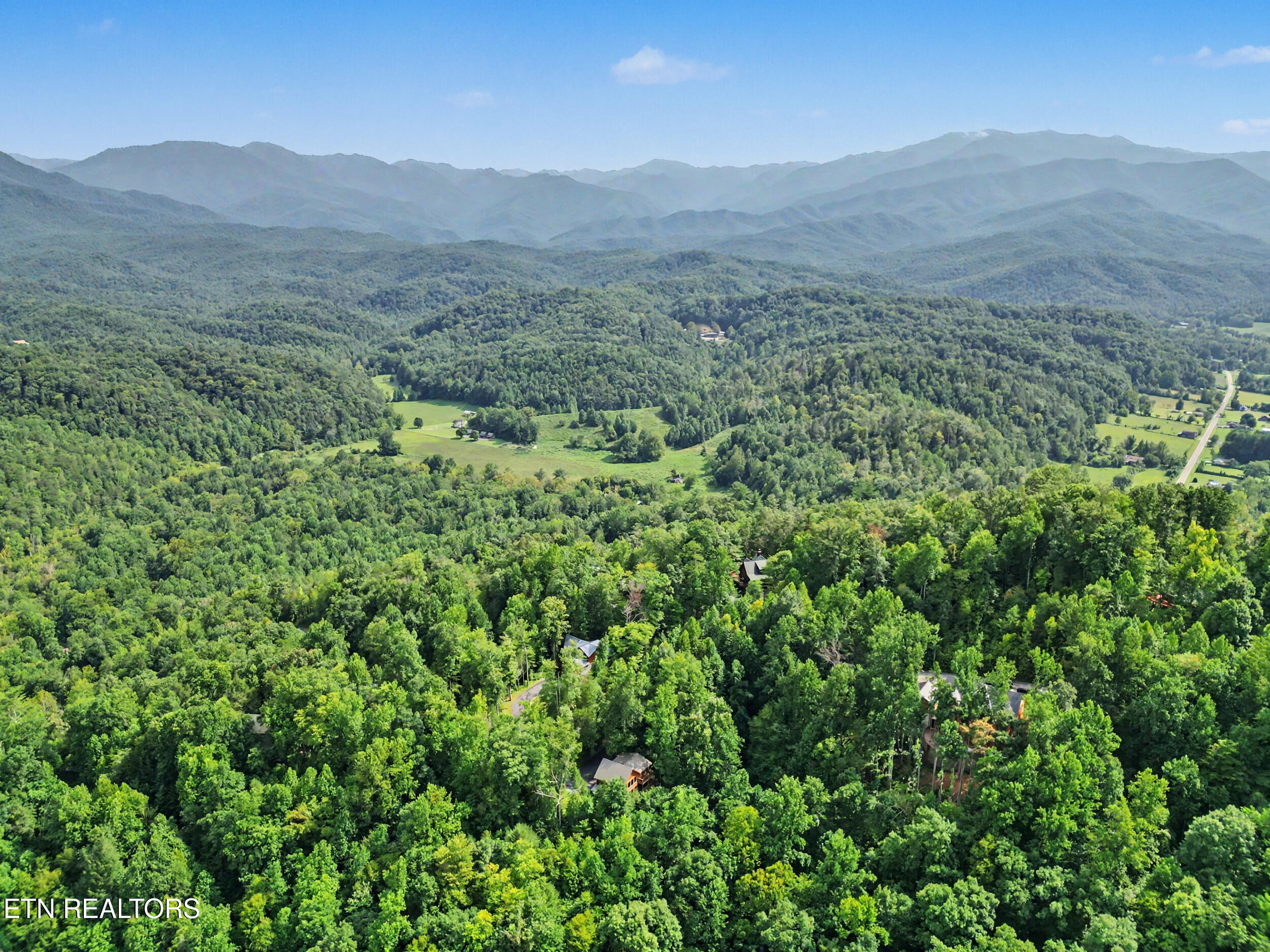 5230 Riversong Way Sevierville TN 37876