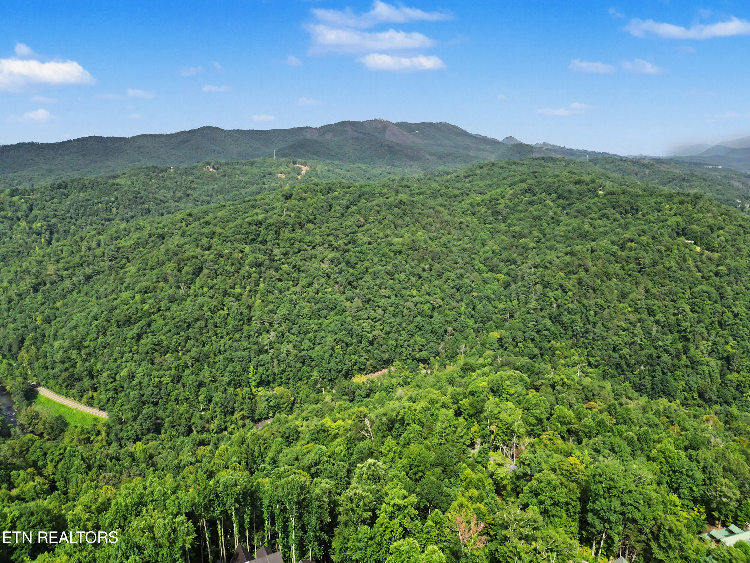 5230 Riversong Way Sevierville TN 37876