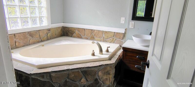 391 County Road 360 Niota TN 37826