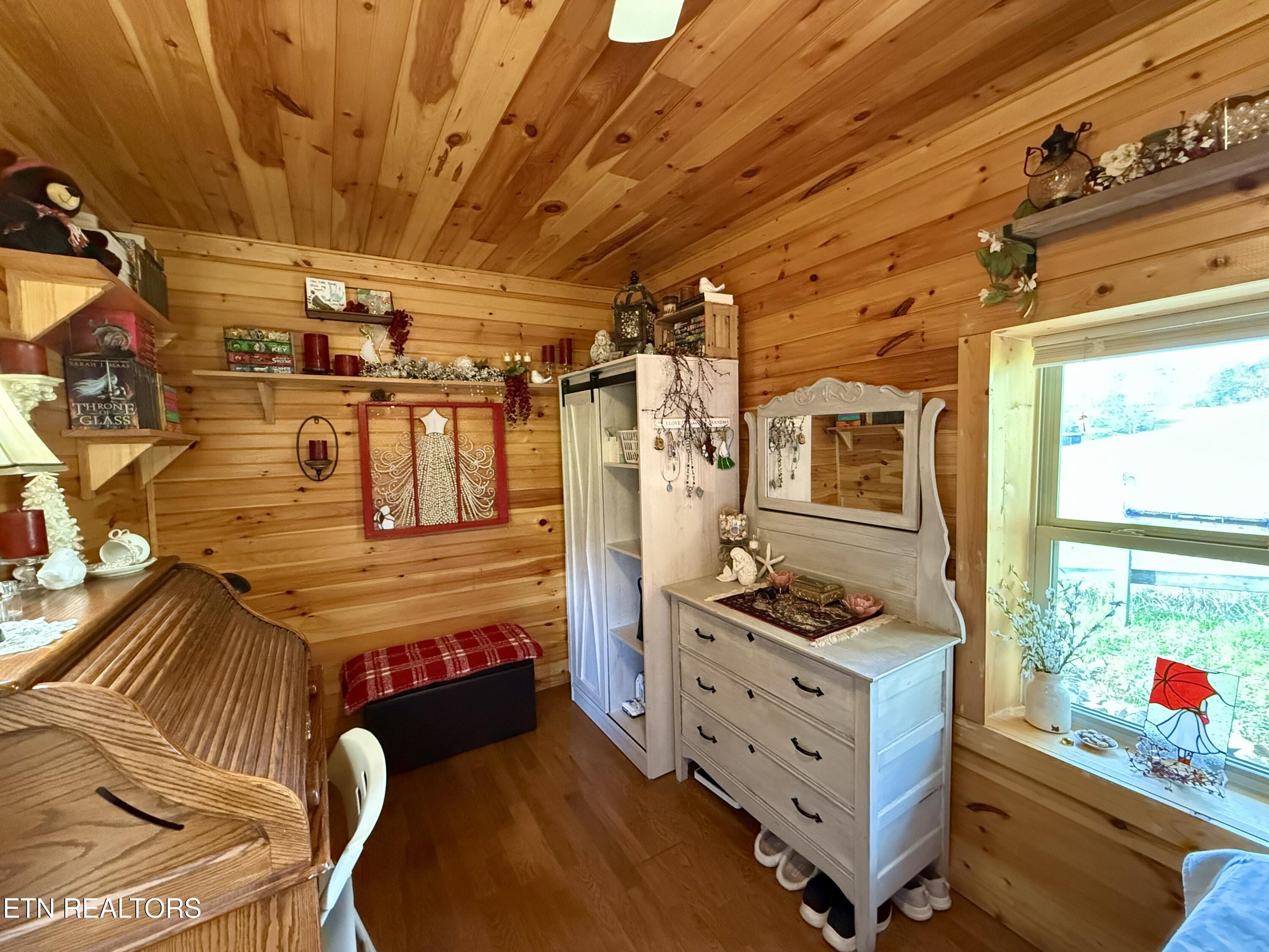 2231 State Highway 33 Tazewell TN 37879