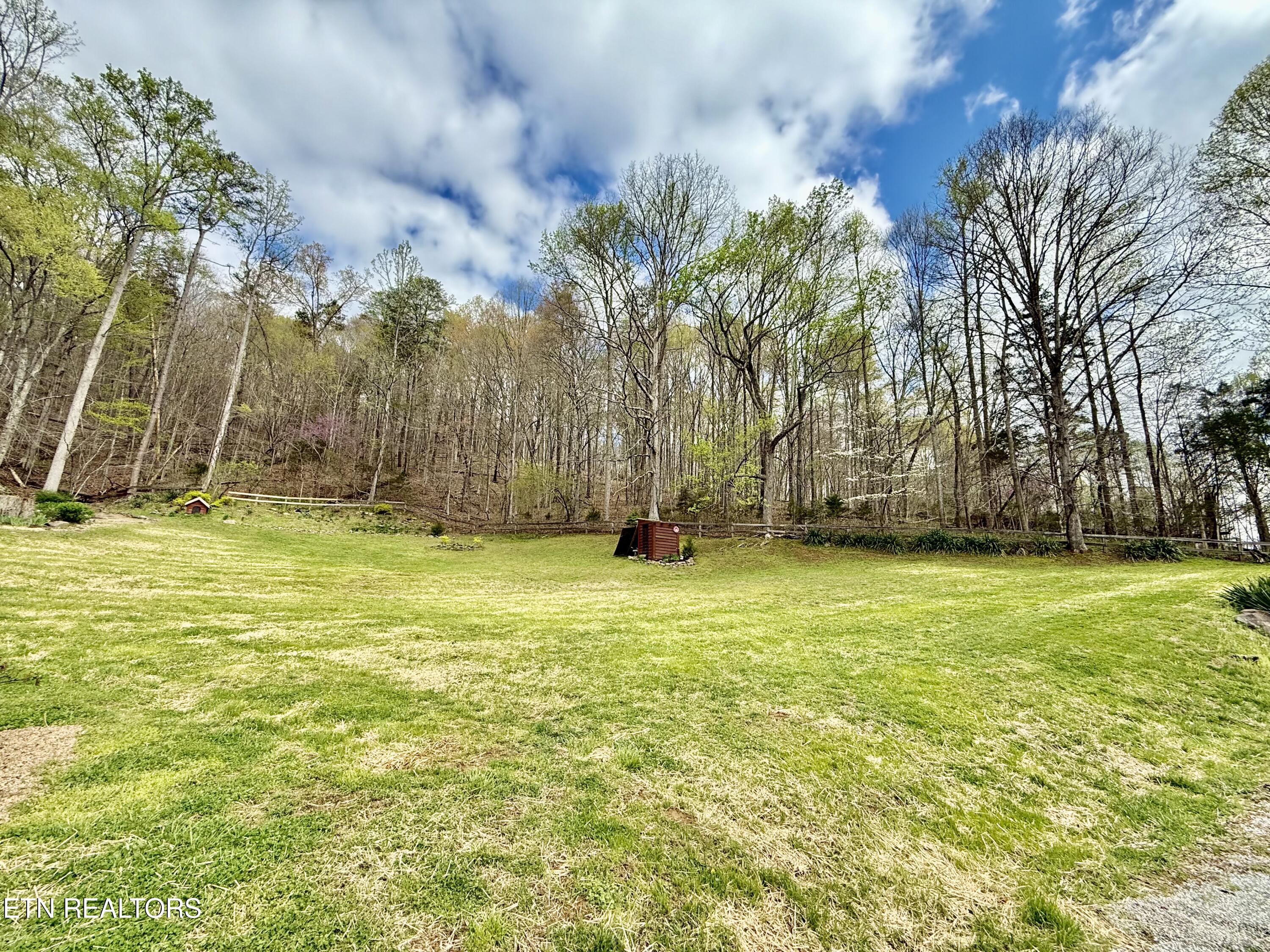 2231 State Highway 33 Tazewell TN 37879