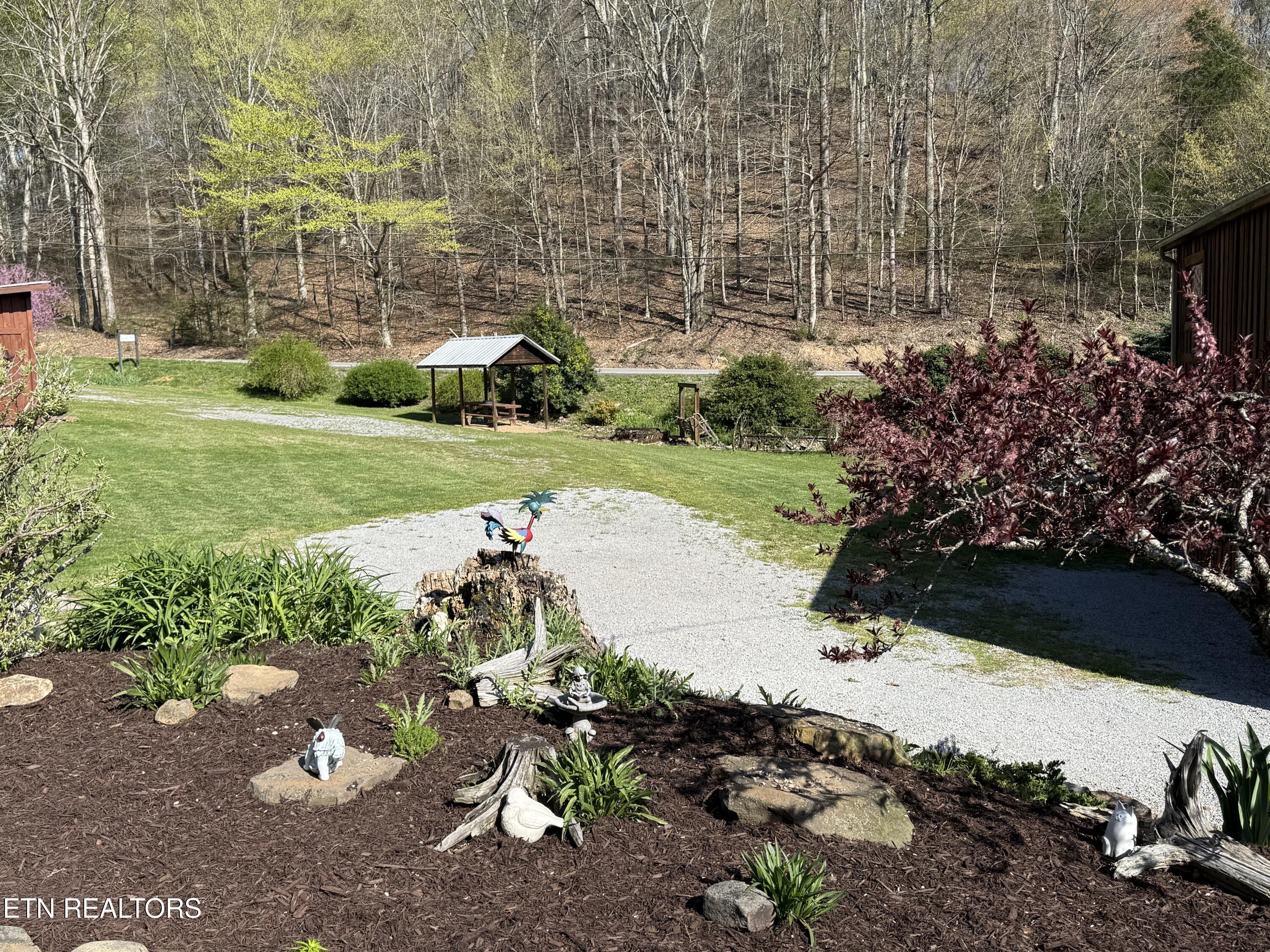 2231 State Highway 33 Tazewell TN 37879