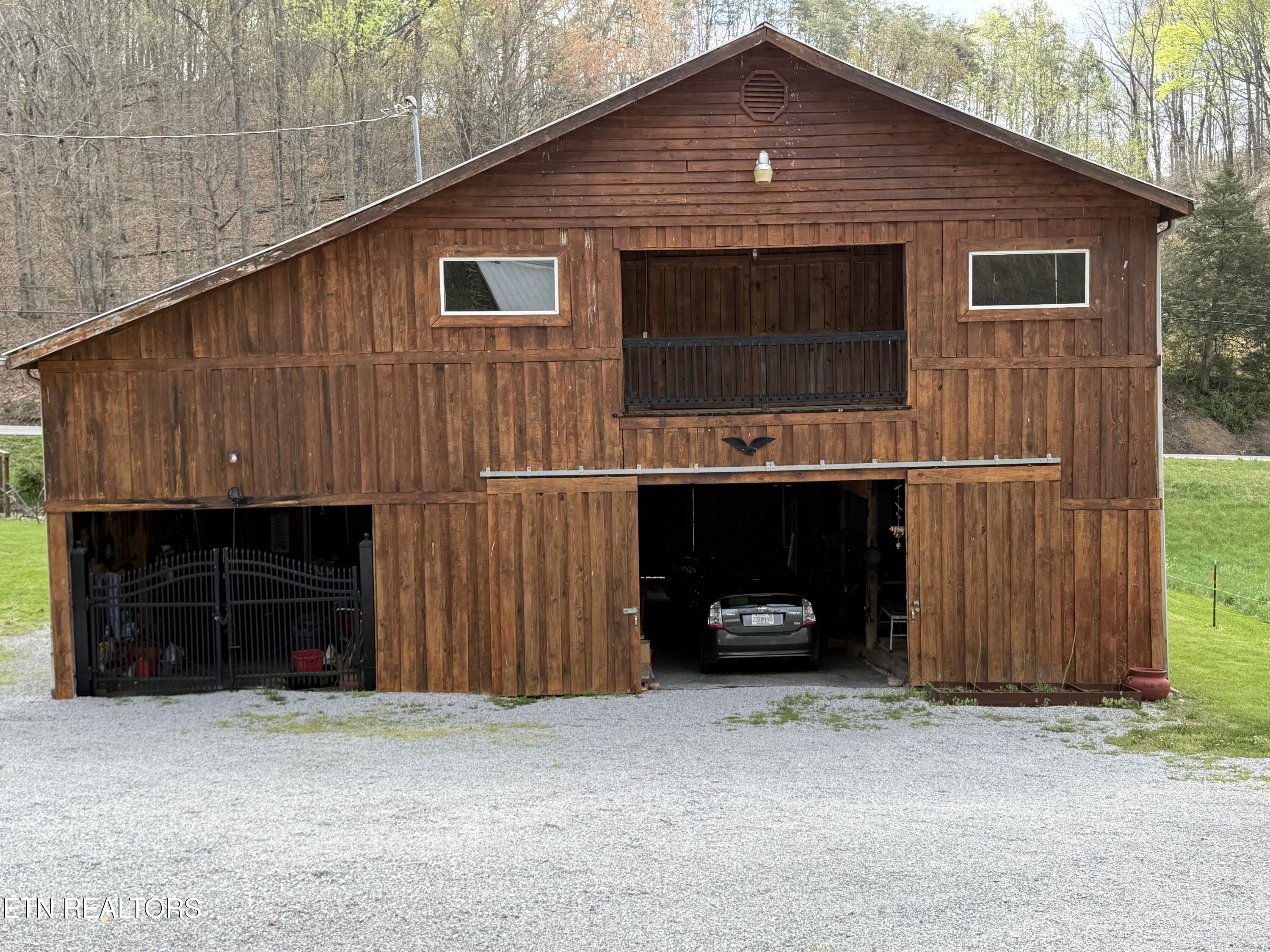 2231 State Highway 33 Tazewell TN 37879