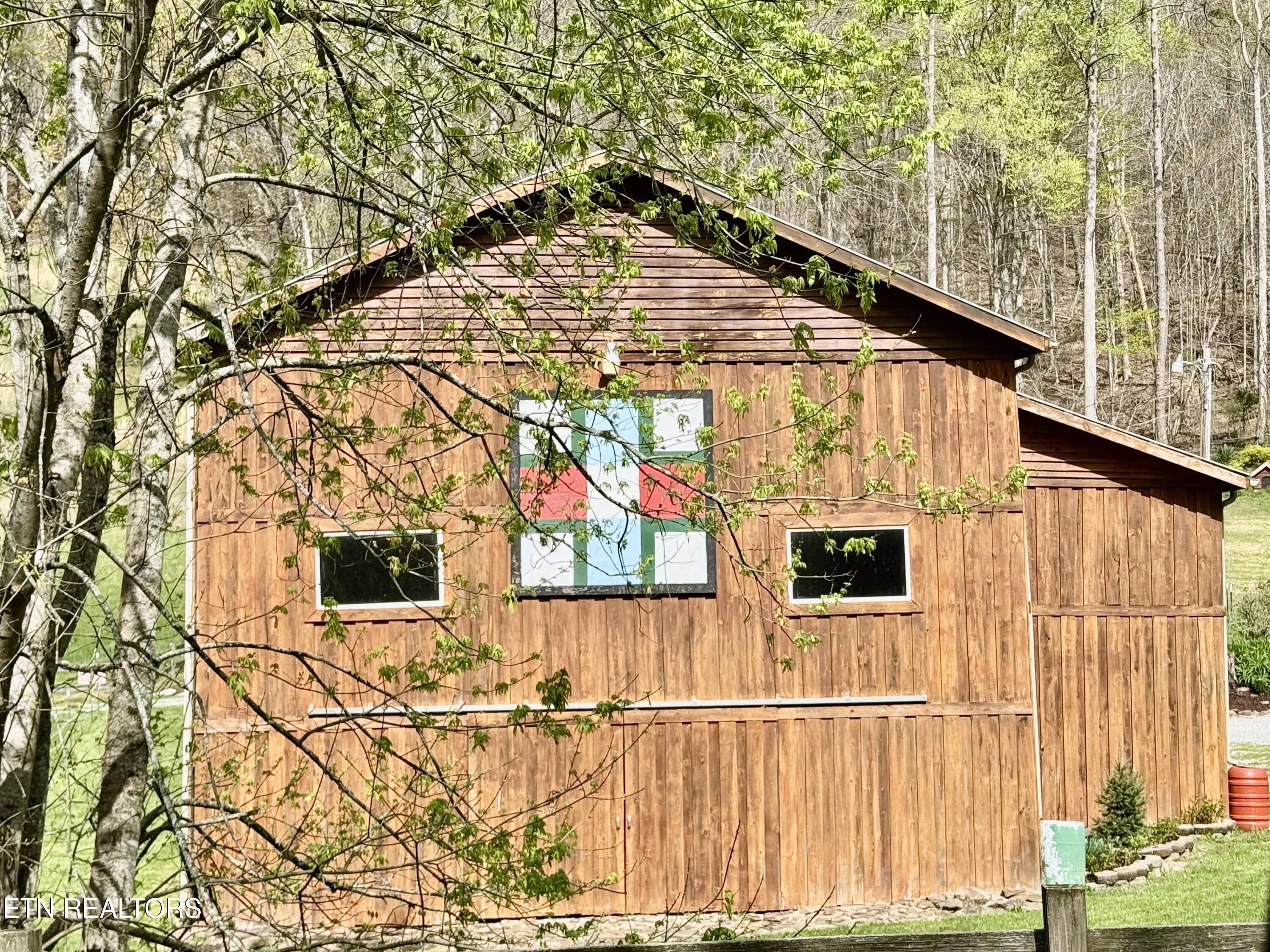 2231 State Highway 33 Tazewell TN 37879