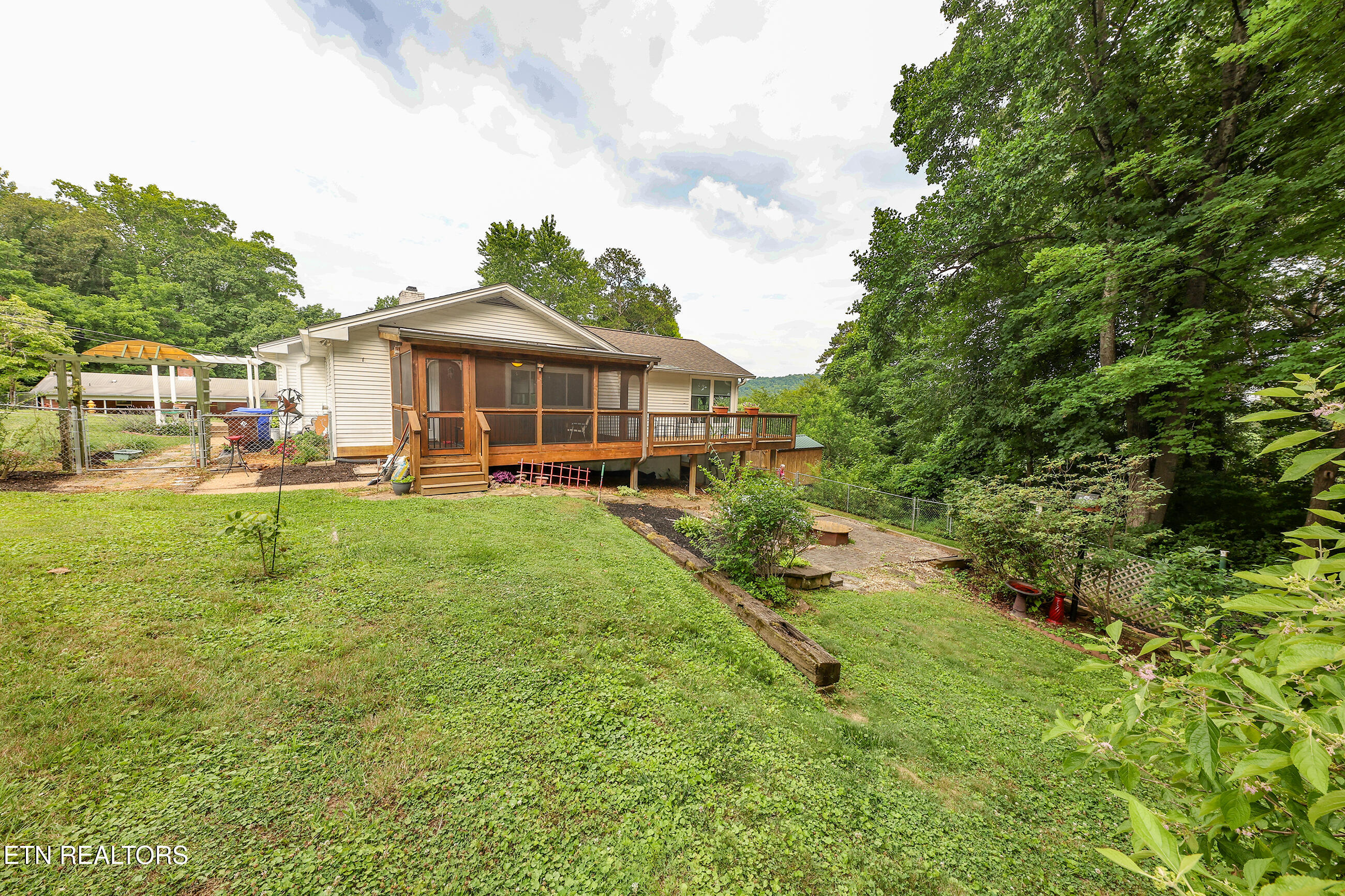 117 Tabor Road Oak Ridge TN 37830
