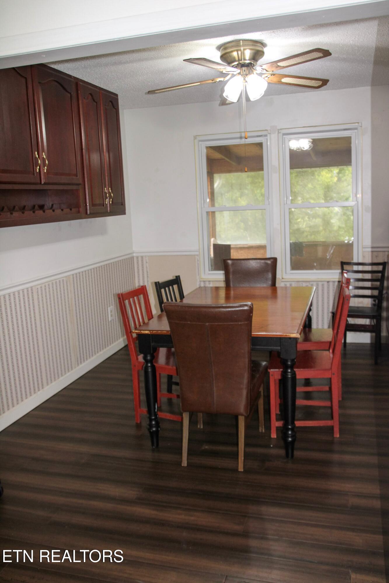 314 S Apache Road Clinton TN 37716