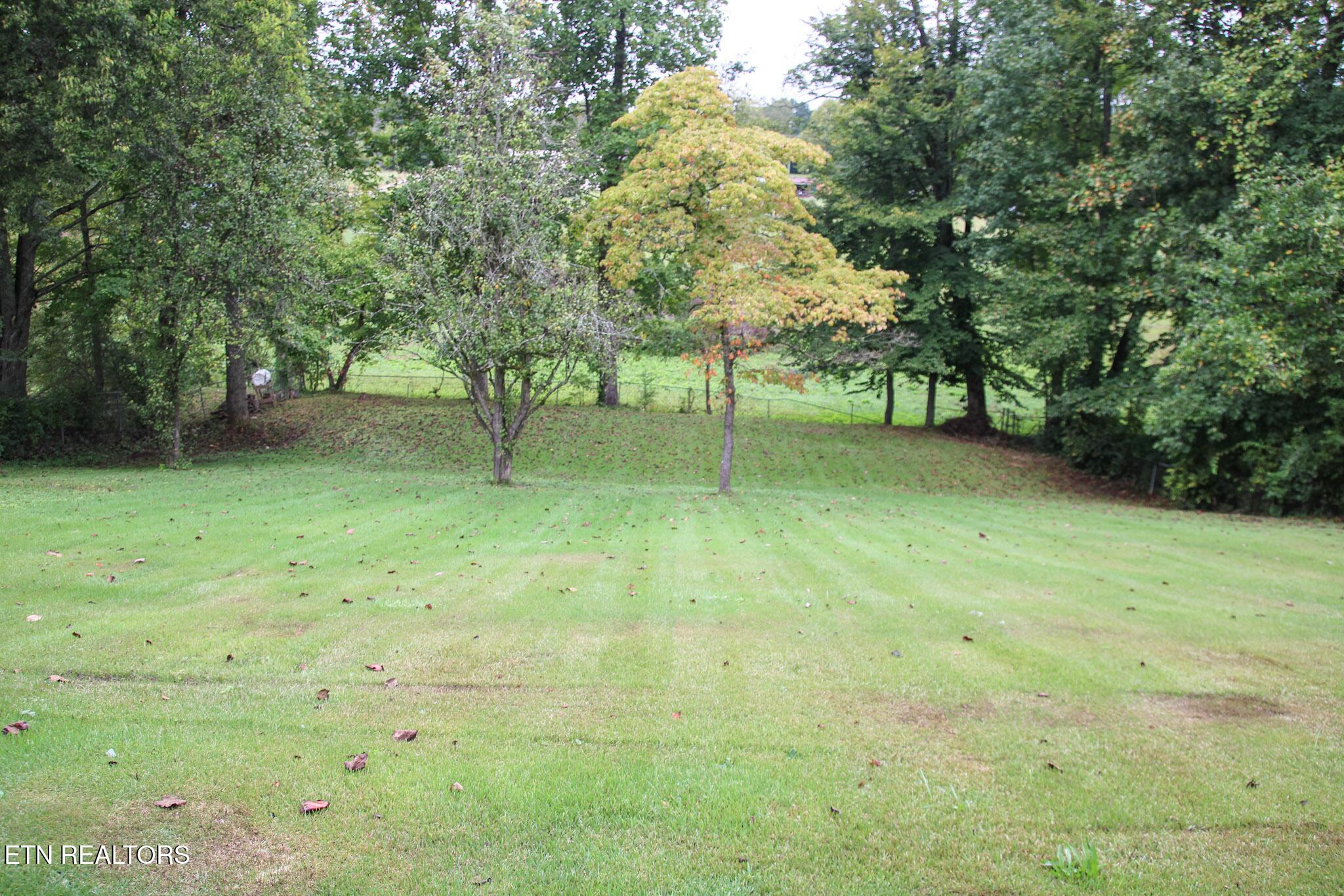 314 S Apache Road Clinton TN 37716