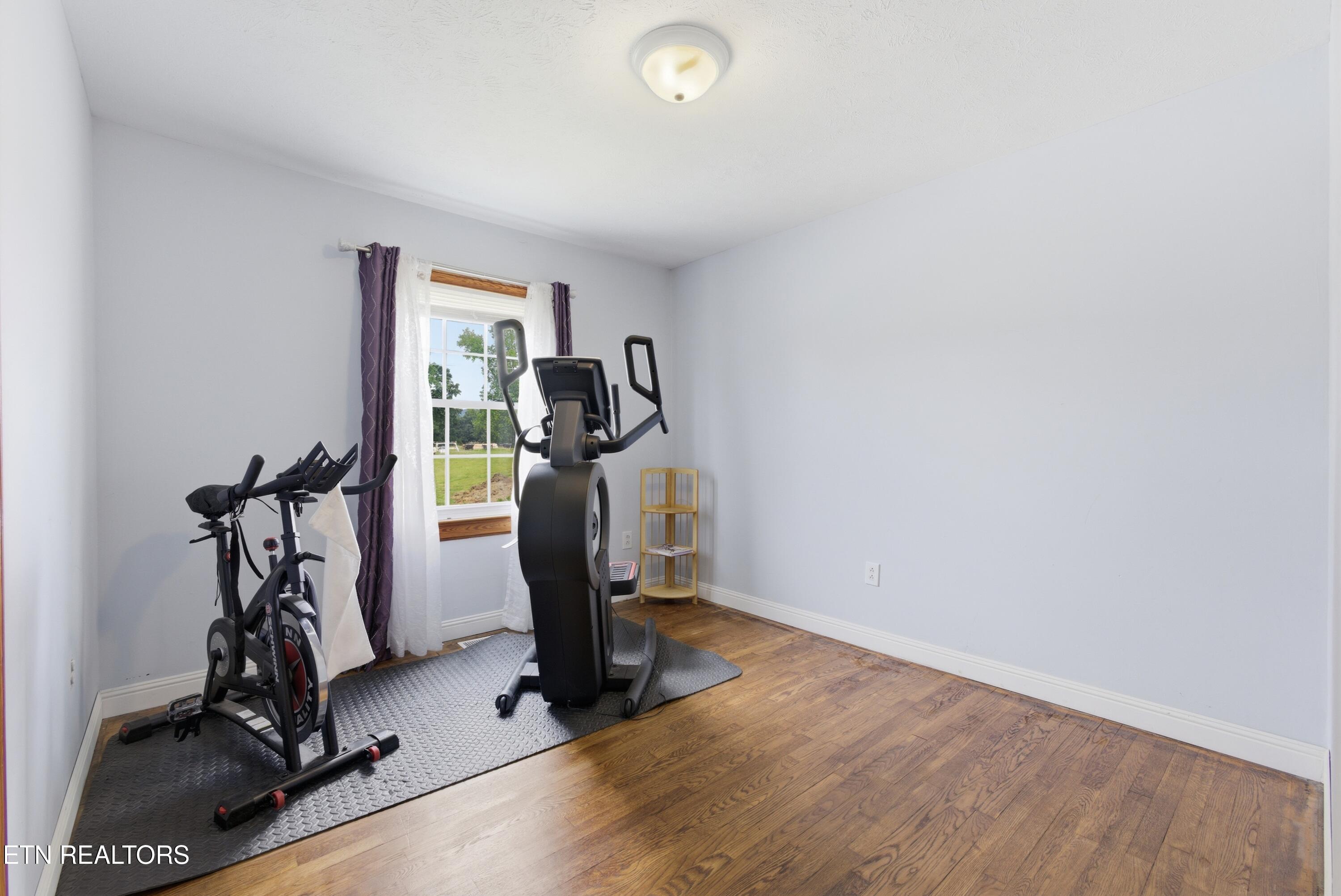 110 Hillcrest Drive Harriman TN 37748