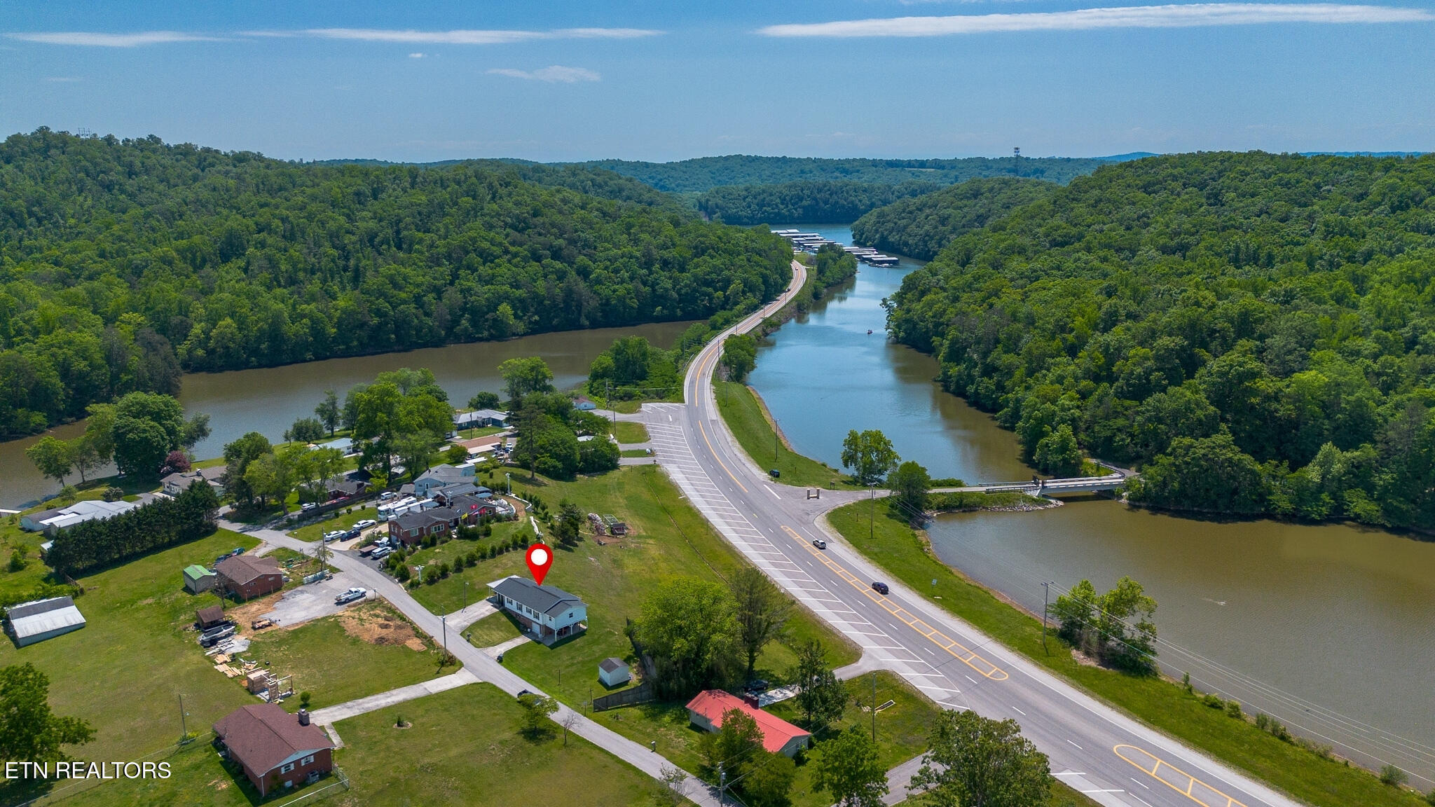 110 Hillcrest Drive Harriman TN 37748
