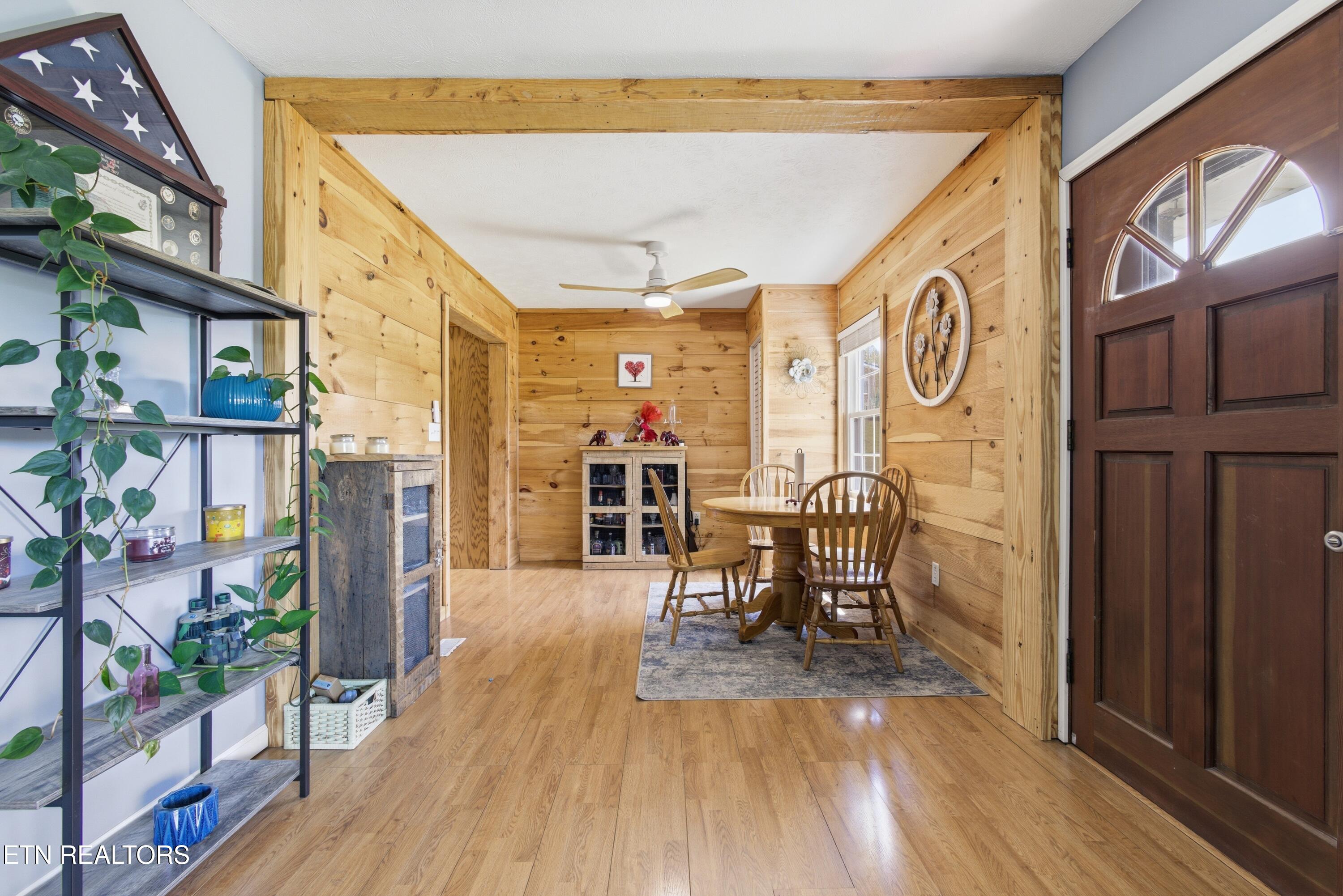 110 Hillcrest Drive Harriman TN 37748