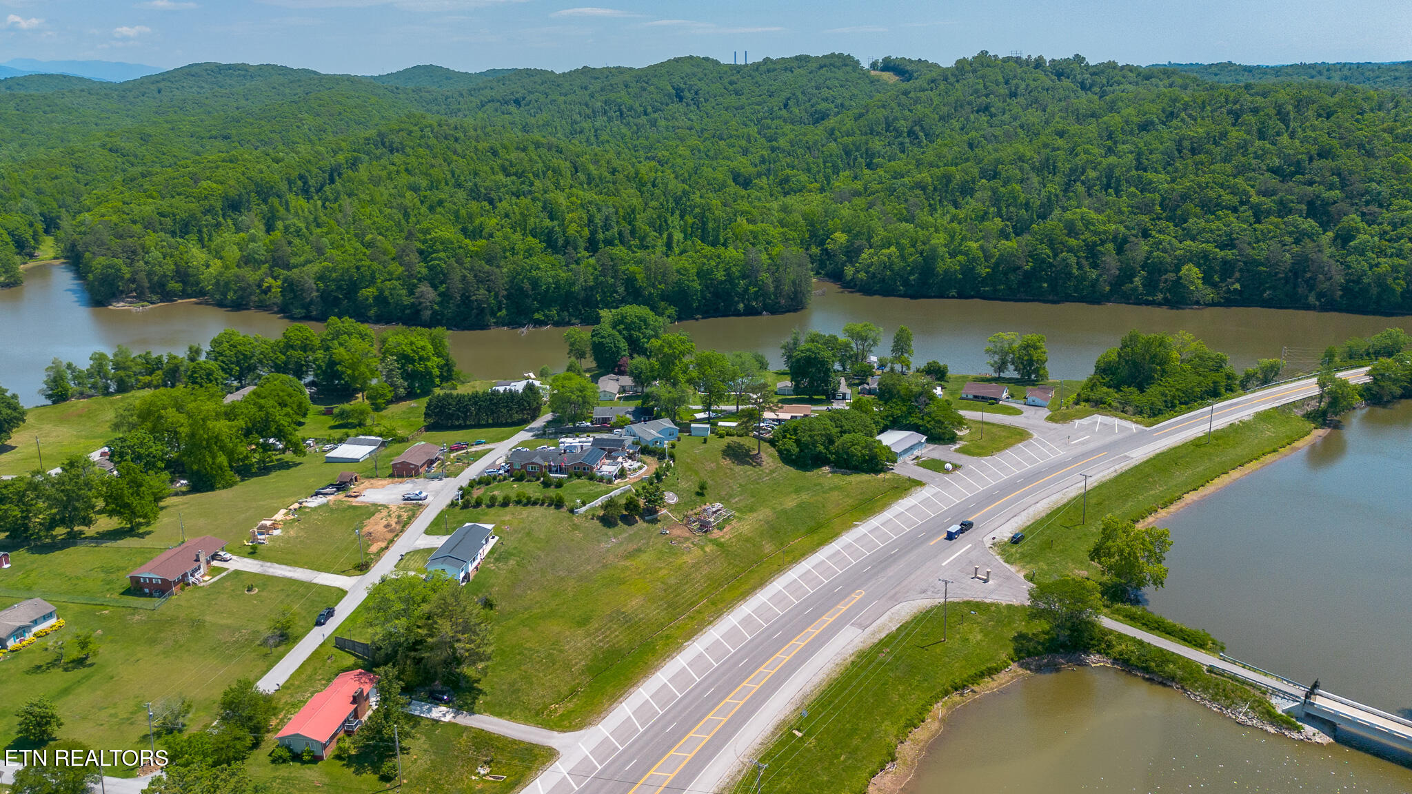 110 Hillcrest Drive Harriman TN 37748