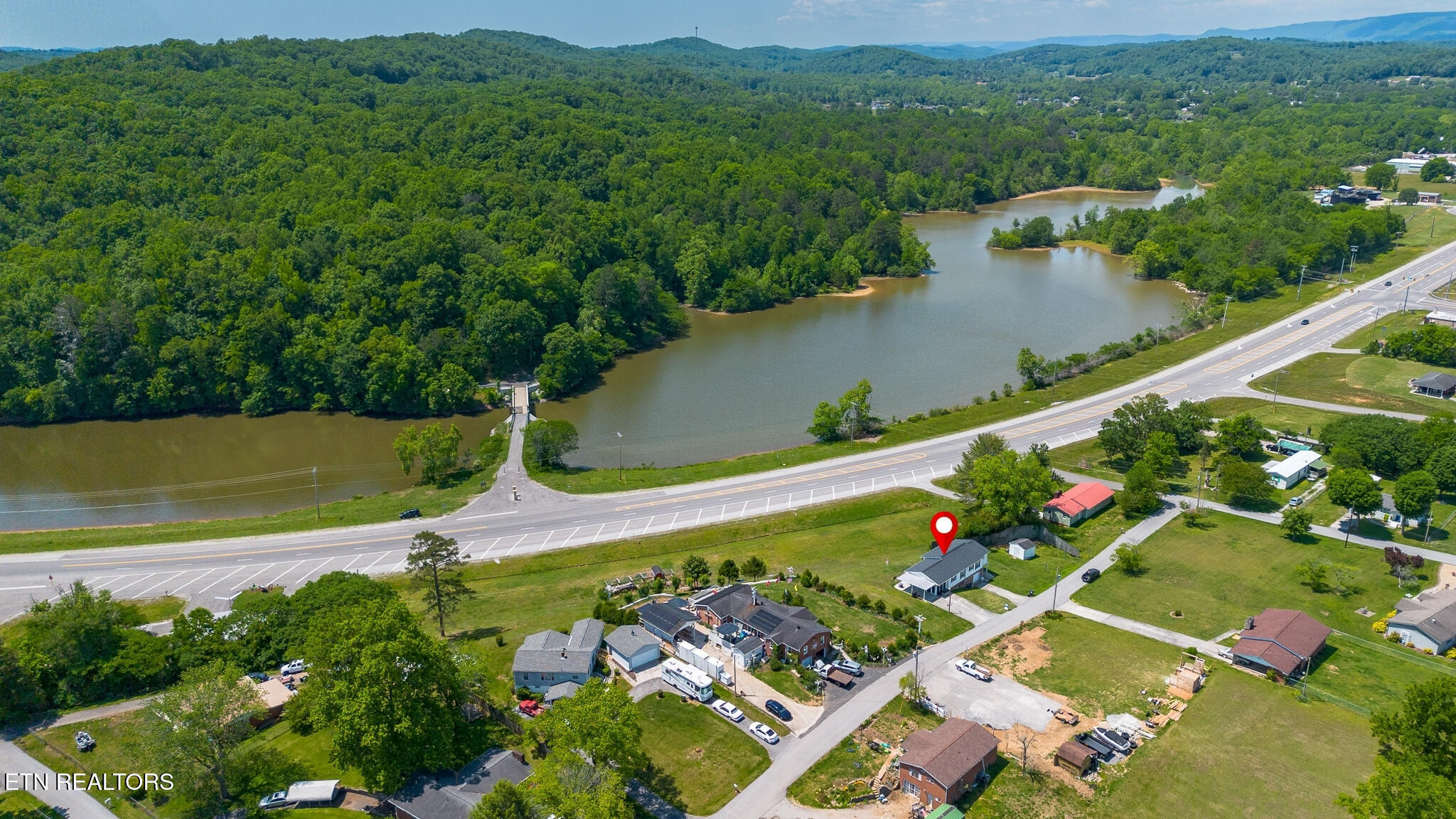 110 Hillcrest Drive Harriman TN 37748