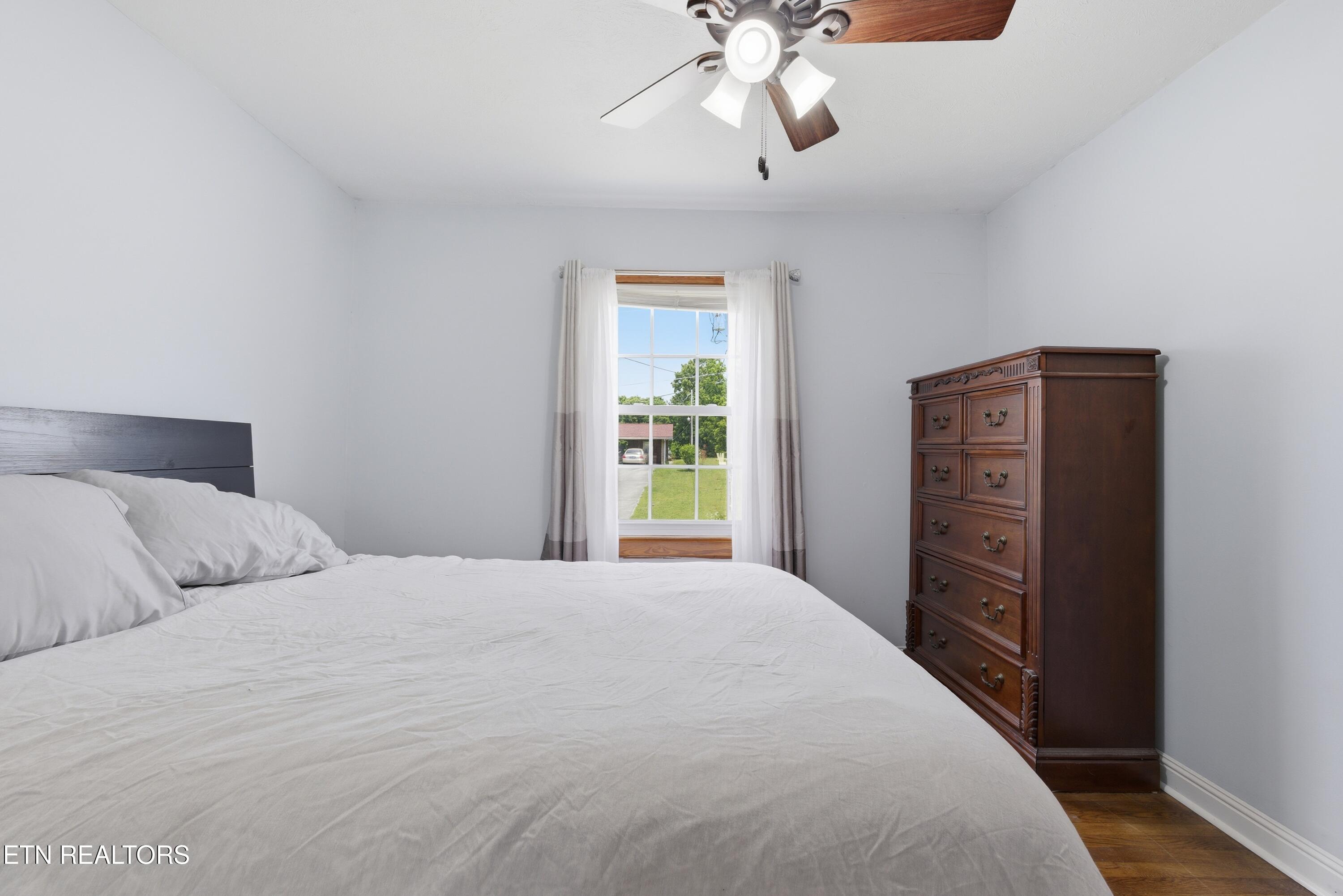 110 Hillcrest Drive Harriman TN 37748